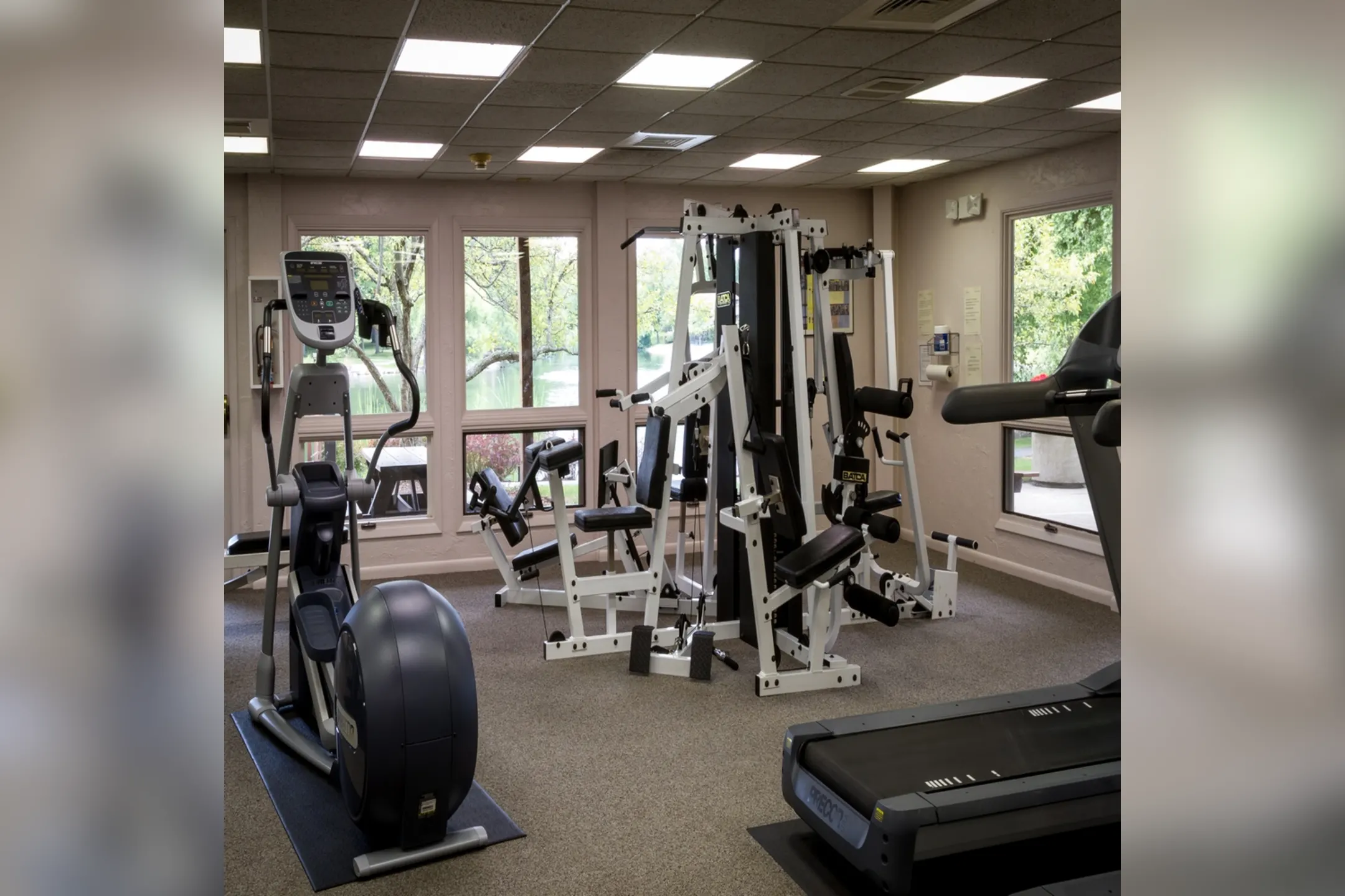 Fitness Weight Room - Atrium Apartments - Beachwood, OH