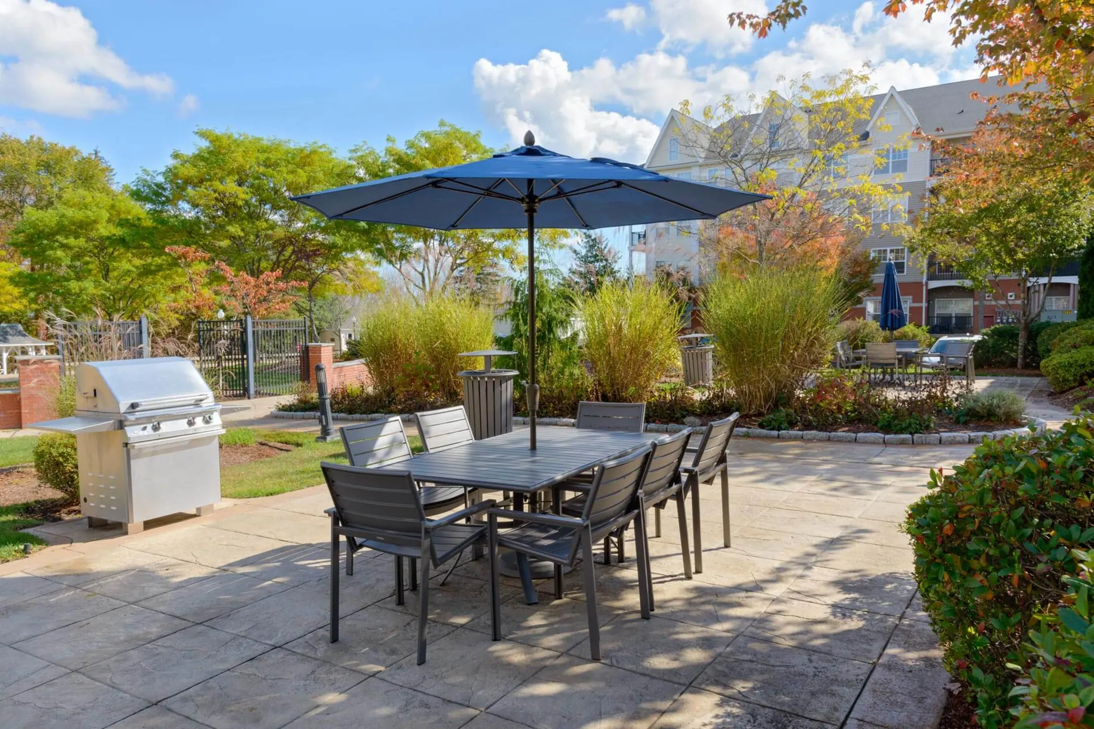 Bradlee Danvers Apartment Homes 1101 Kirkbride Dr Danvers, MA