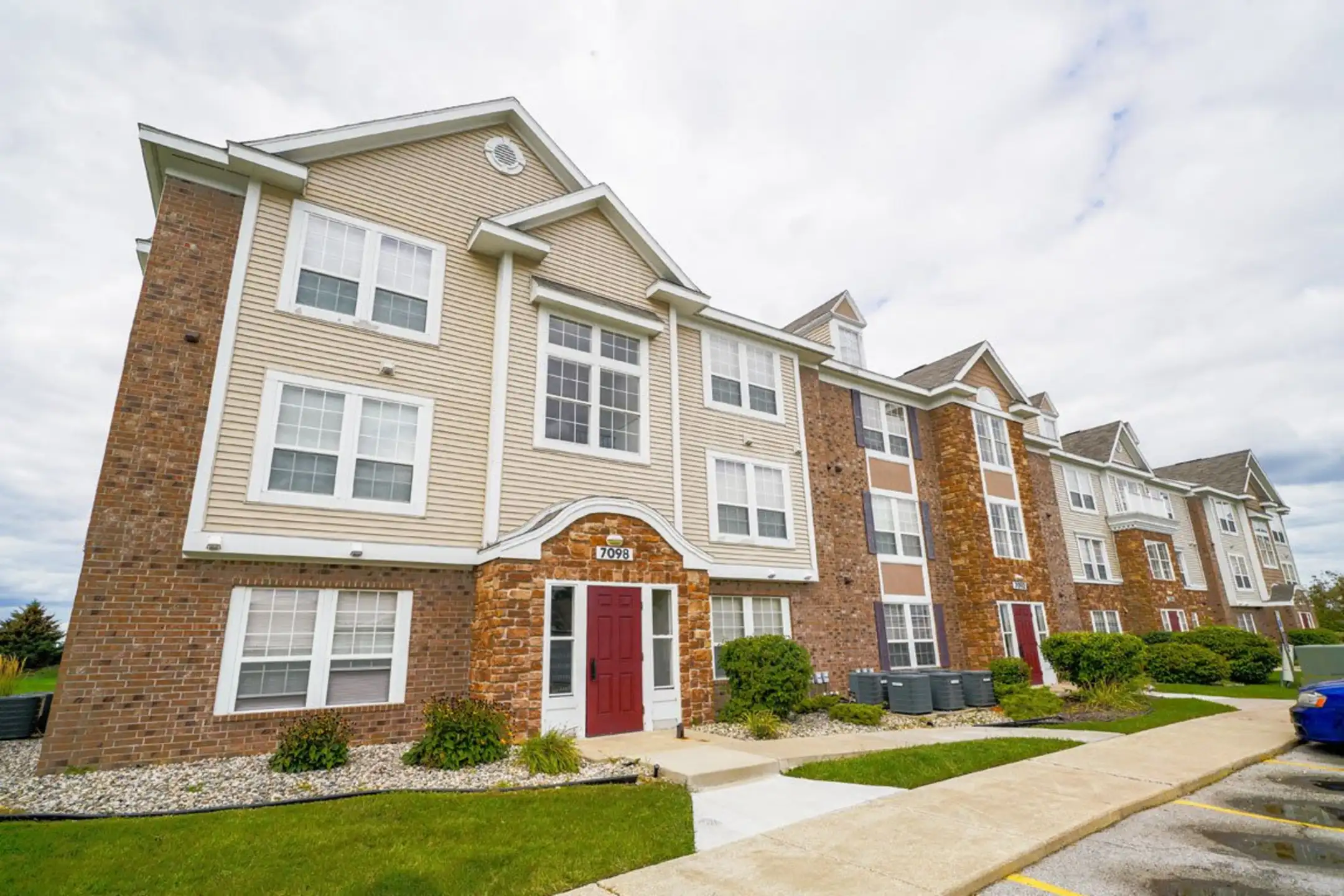 Tracy Creek 29181 Tracy Creek Dr Perrysburg, OH Apartments for Rent