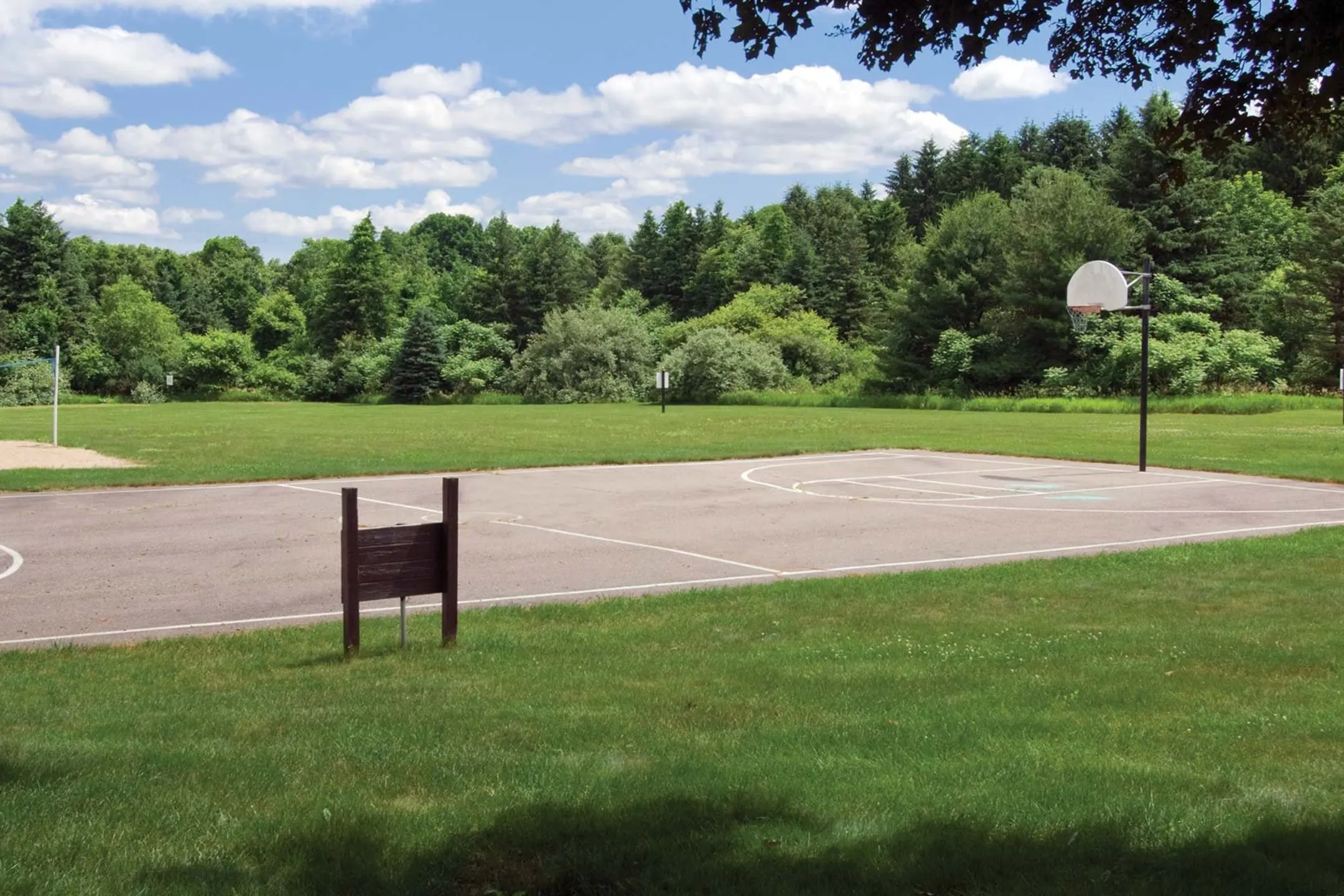 Waterford Village Apartments 50 Meadow Ln Bridgewater, MA