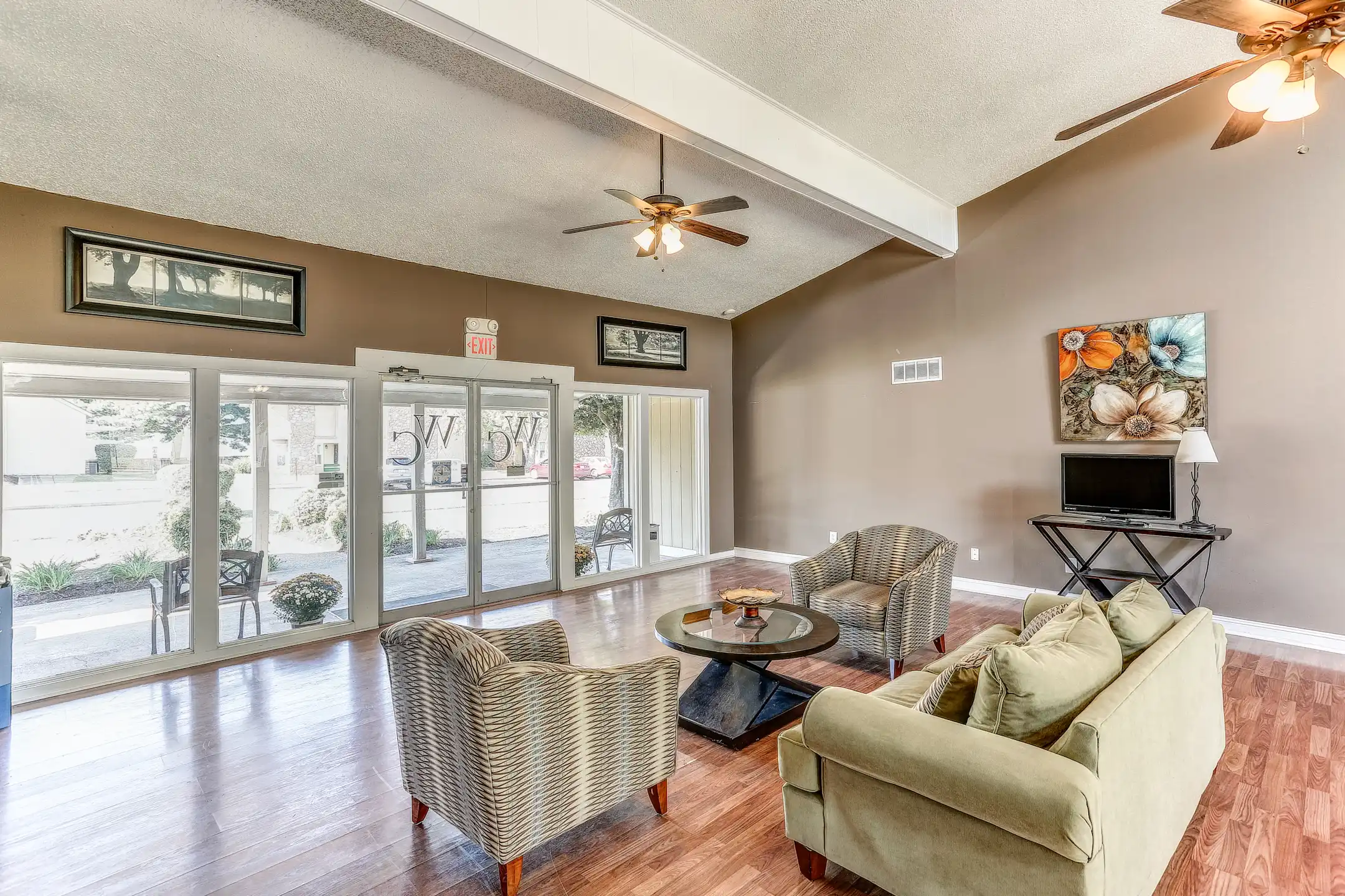 Willow Creek Apartments Bowling Green, KY 42103