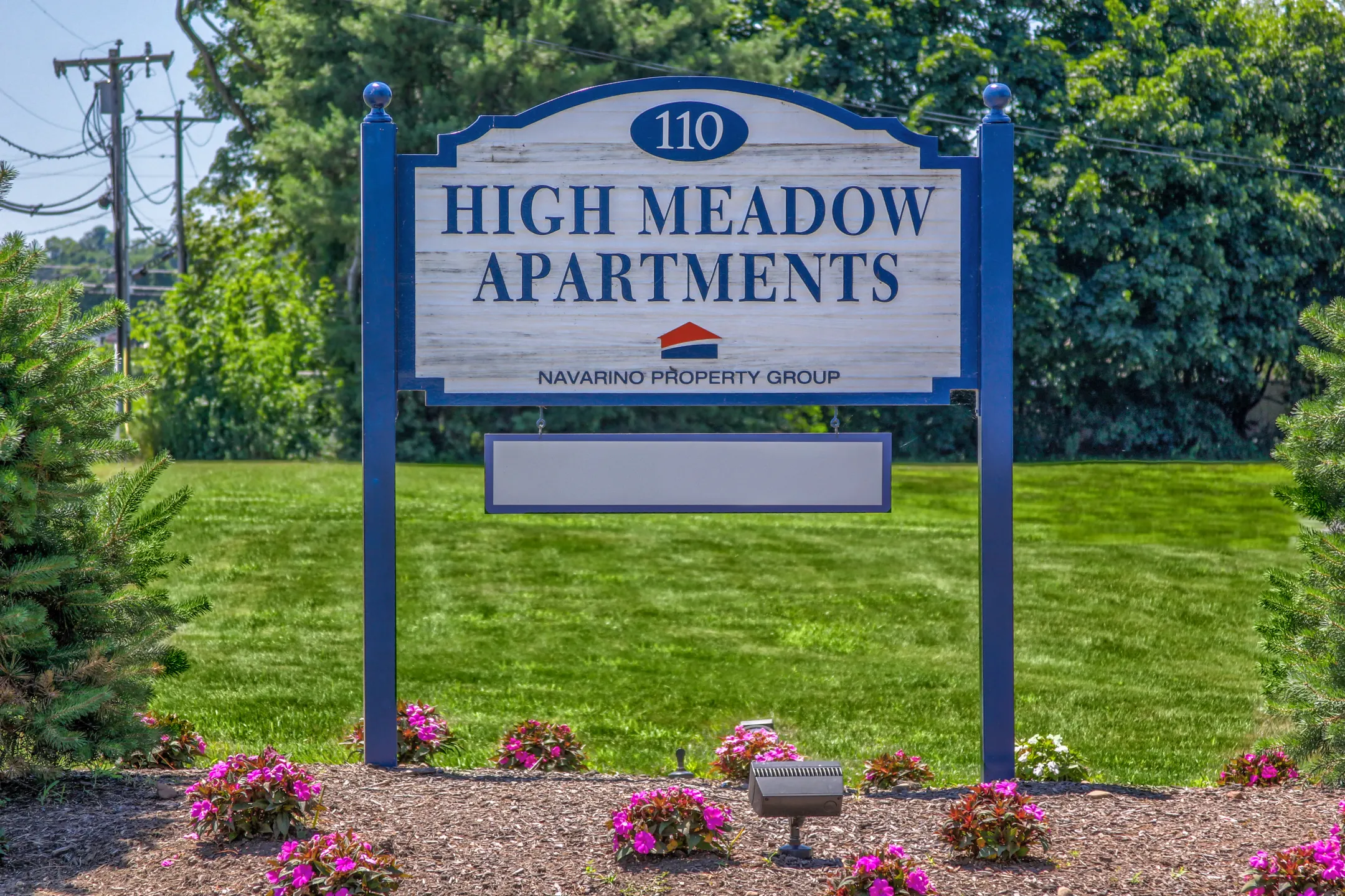 Community Signage - High Meadow - Ellington, CT