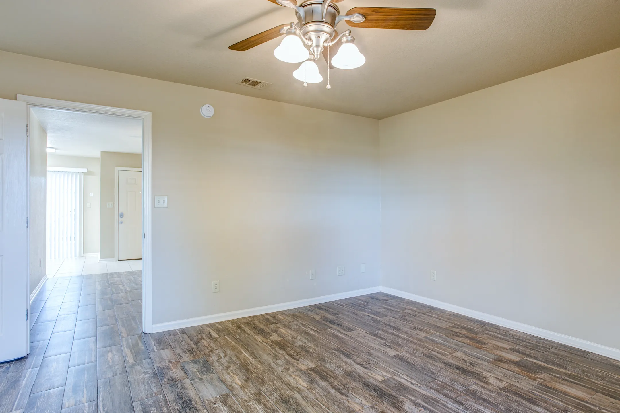 Highland Park Apartments 4850 East Highland Drive Jonesboro, AR