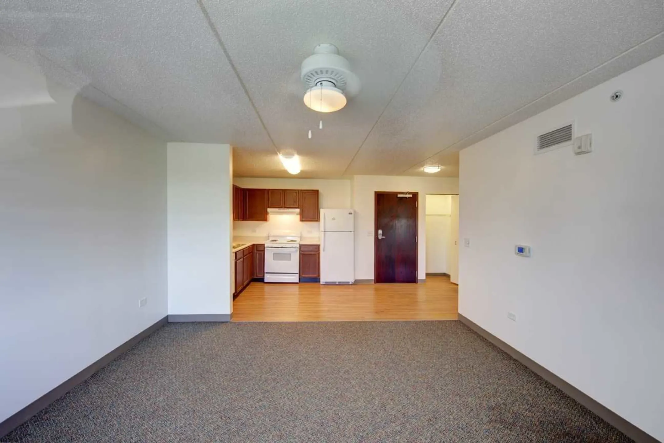 Living Room - Fountain Square Senior Apartments - Waukegan, IL