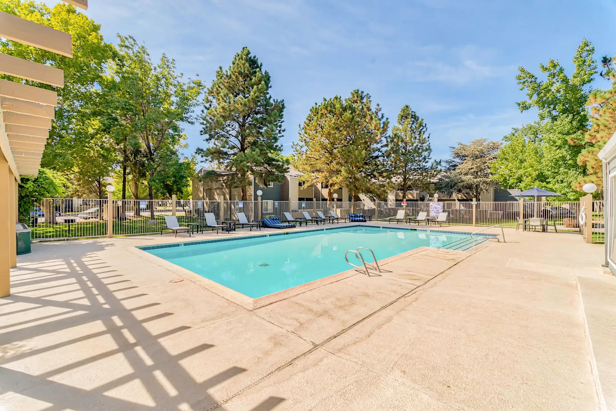 Pool - Park Vista Apartments - Sparks, NV