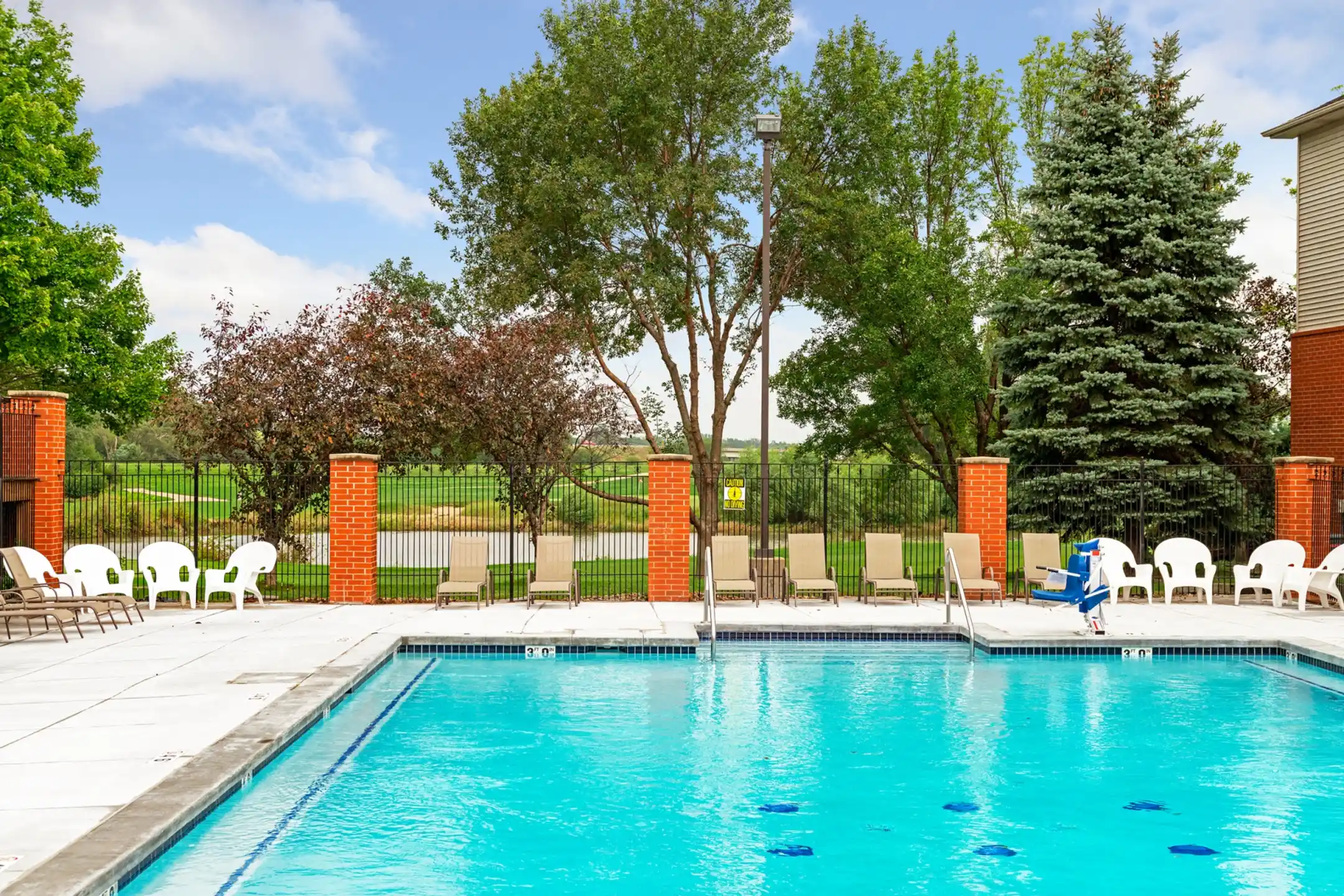Tregaron Oaks Apartments Bellevue, NE 68123