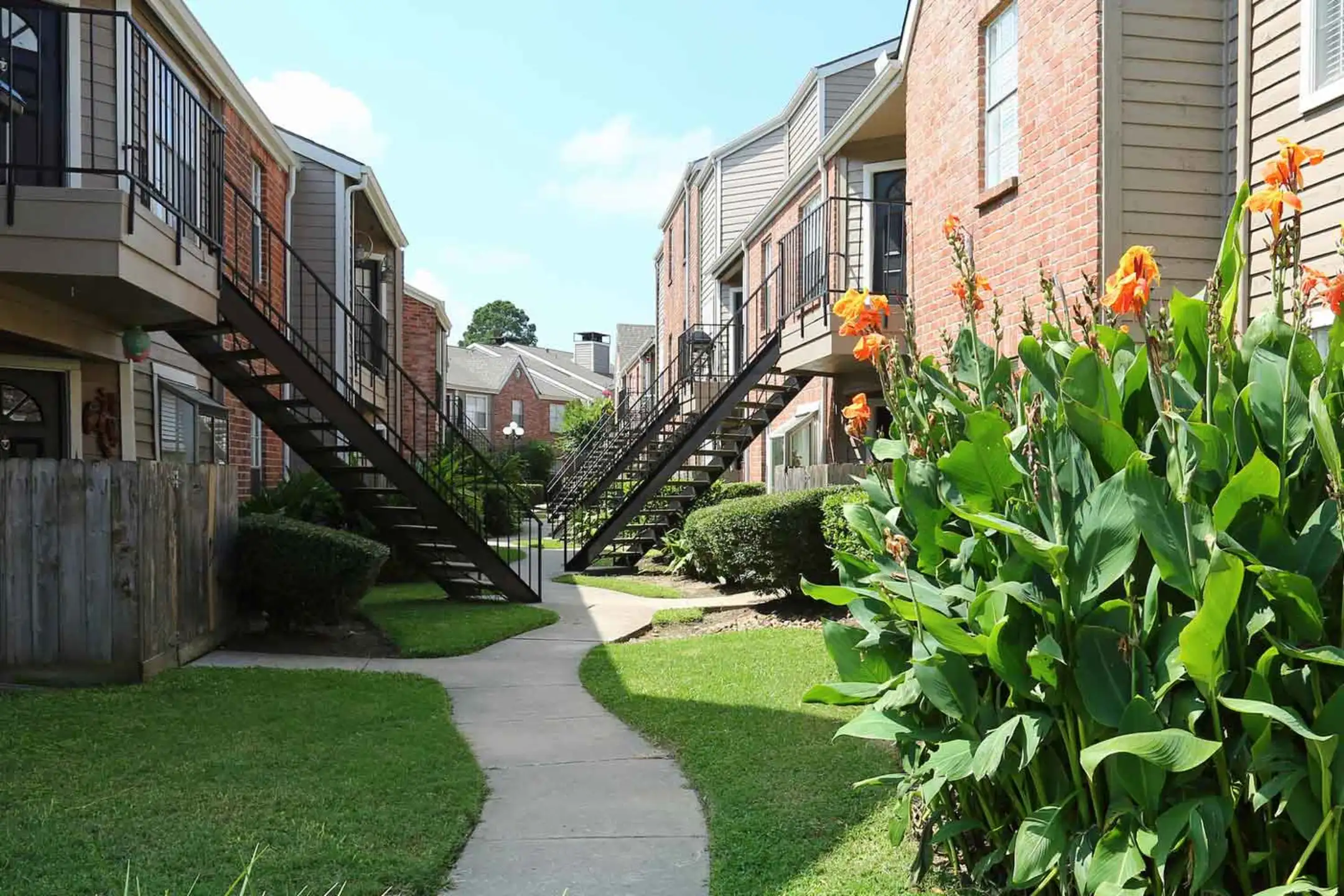 Cobble Creek Apartments Tomball, TX 77375