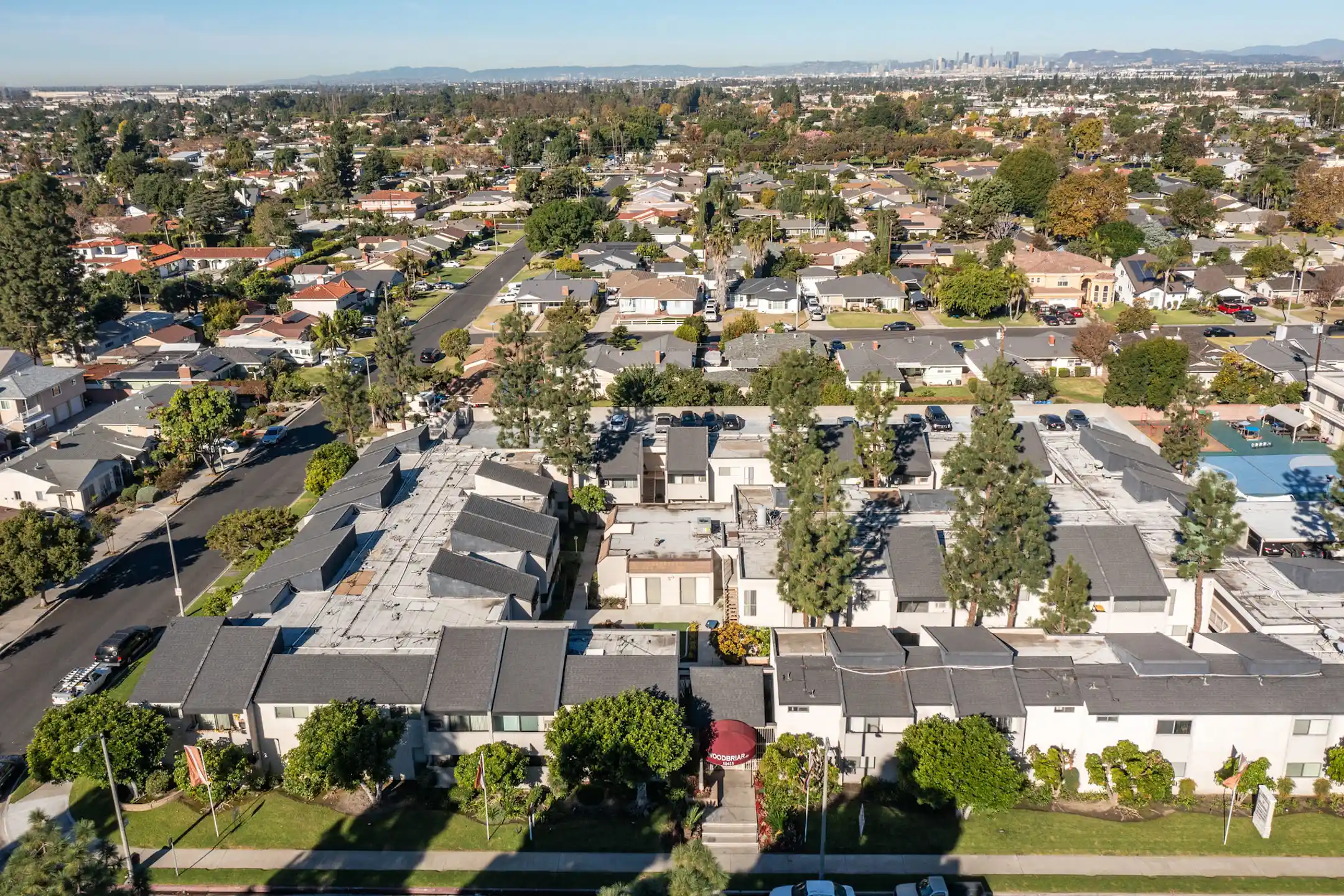 Woodbriar Apartments 10415 Paramount Blvd Downey, CA Apartments for