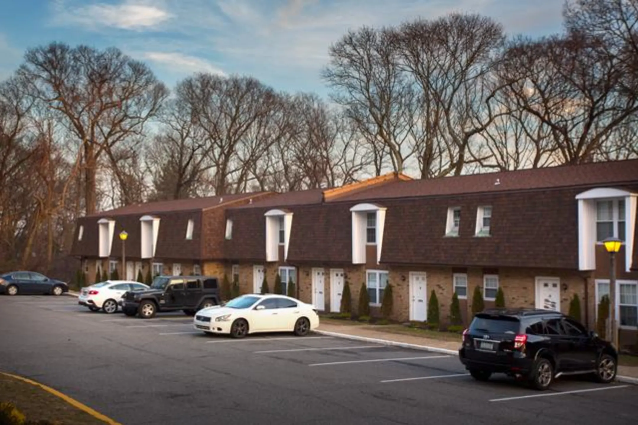 Fairfield Hillside at Coram 100 VILLA D EST DR Coram, NY Apartments