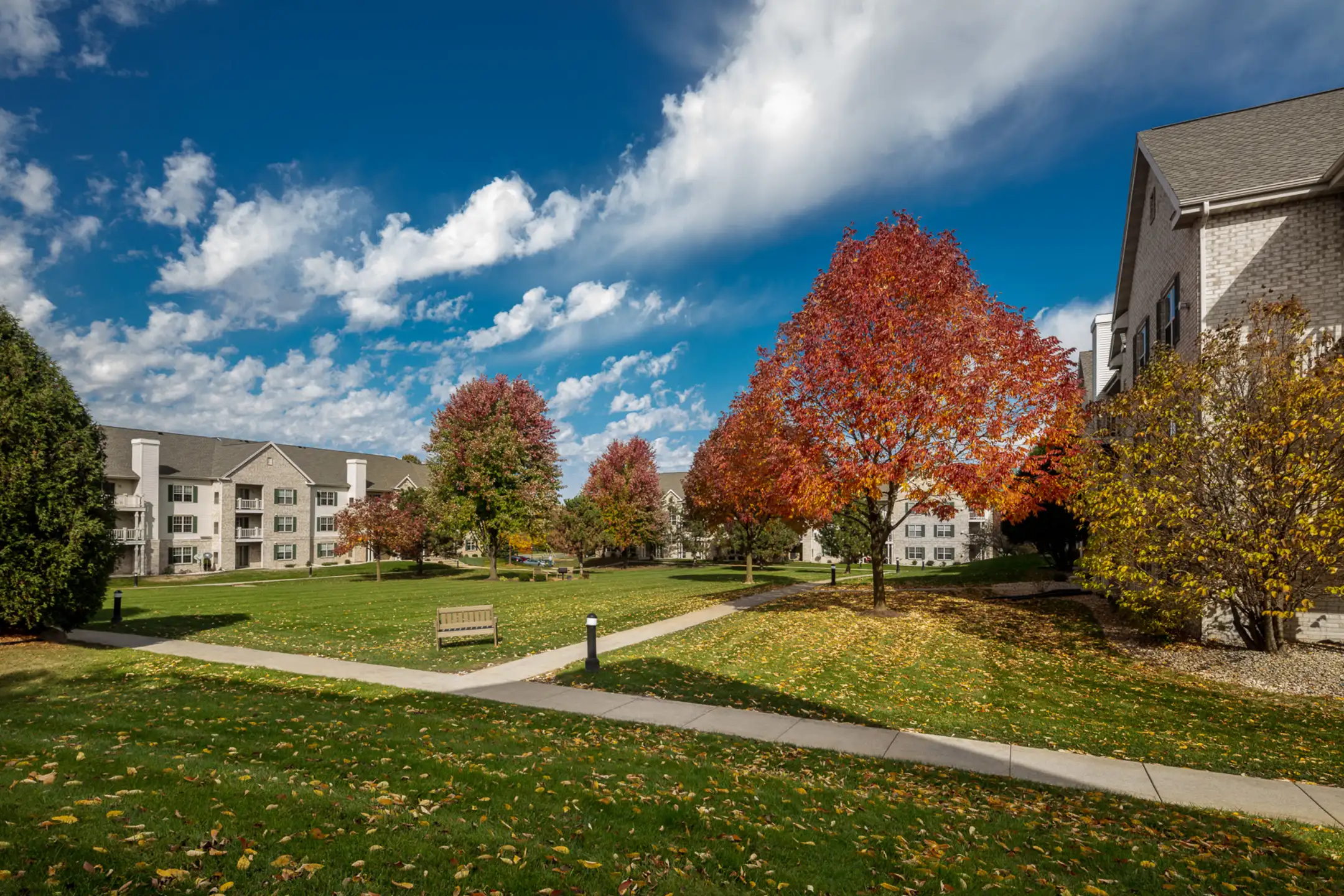 Deer Creek Apartments 8511 Greenway Blvd Middleton, WI Apartments