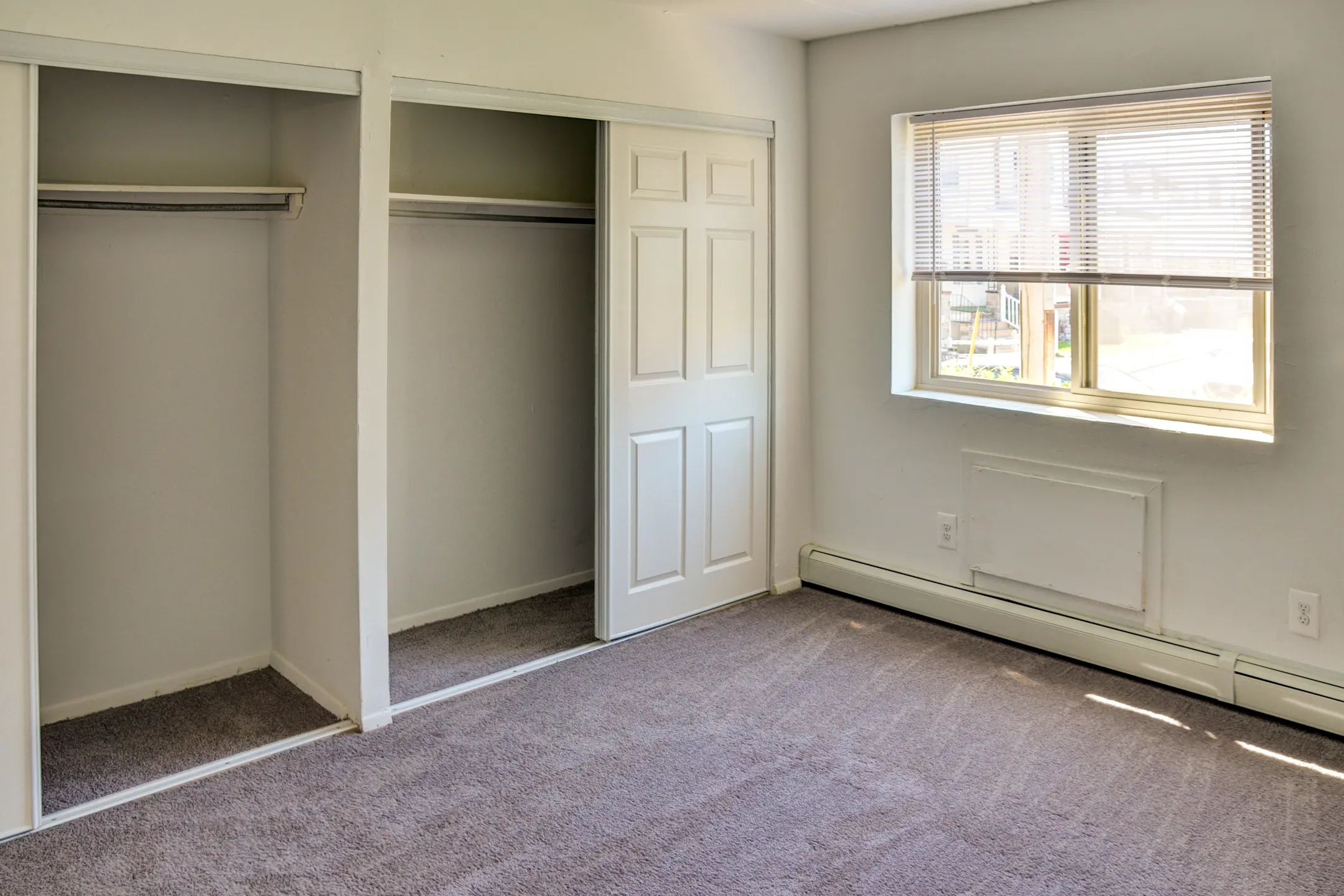 Bedroom - Merion Trace Apartments - Upper Darby, PA
