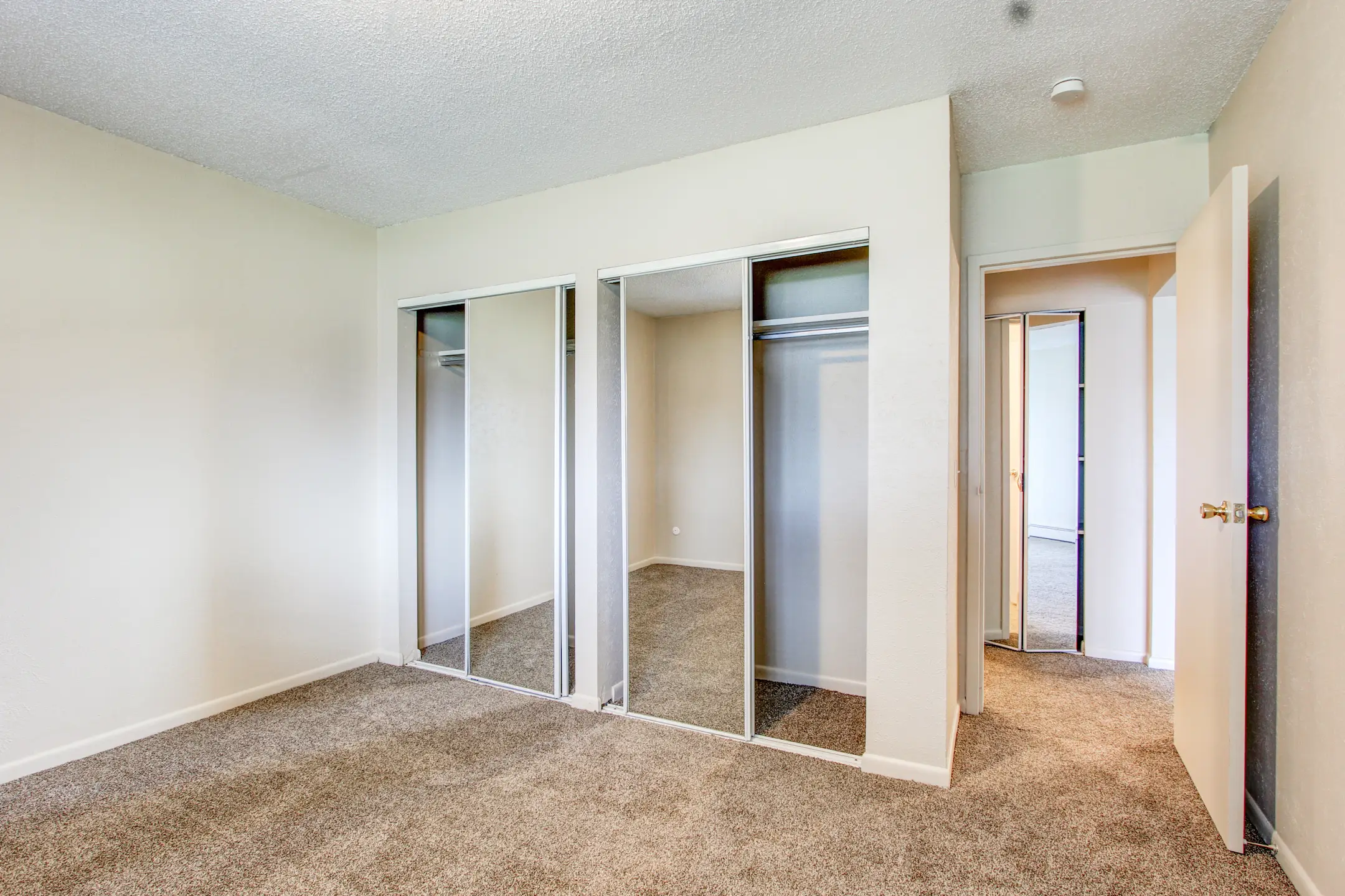 Country Club Apartments Apartments Oregon, OH 43616