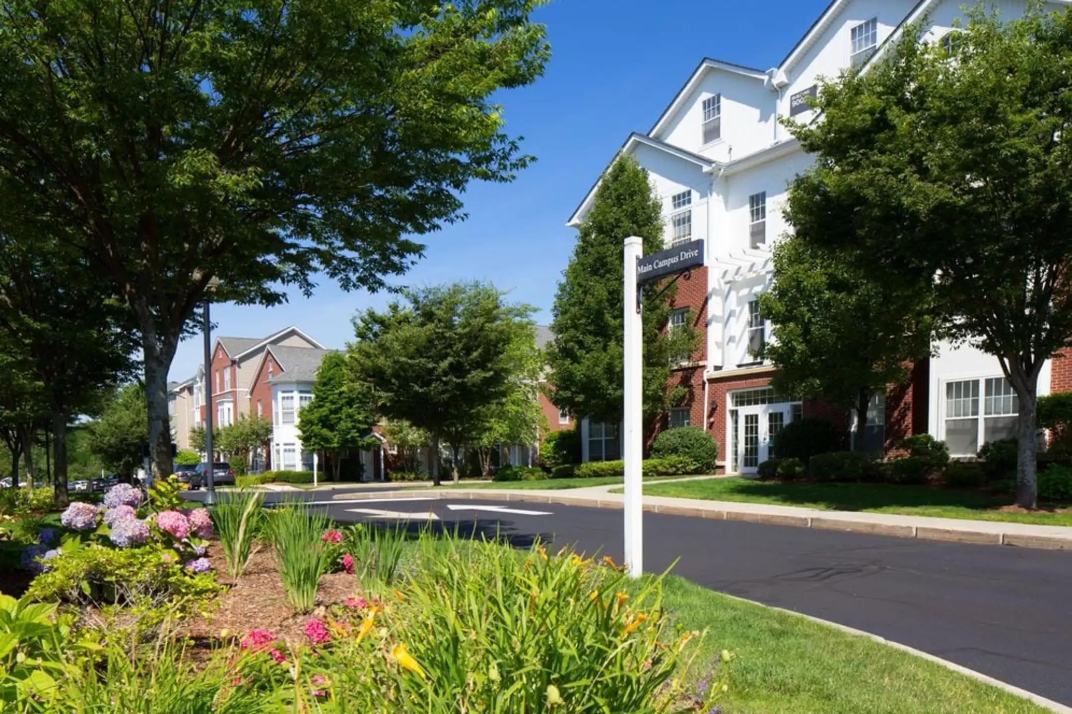 Avalon at Lexington Hills 1000 Main Campus Dr Lexington, MA