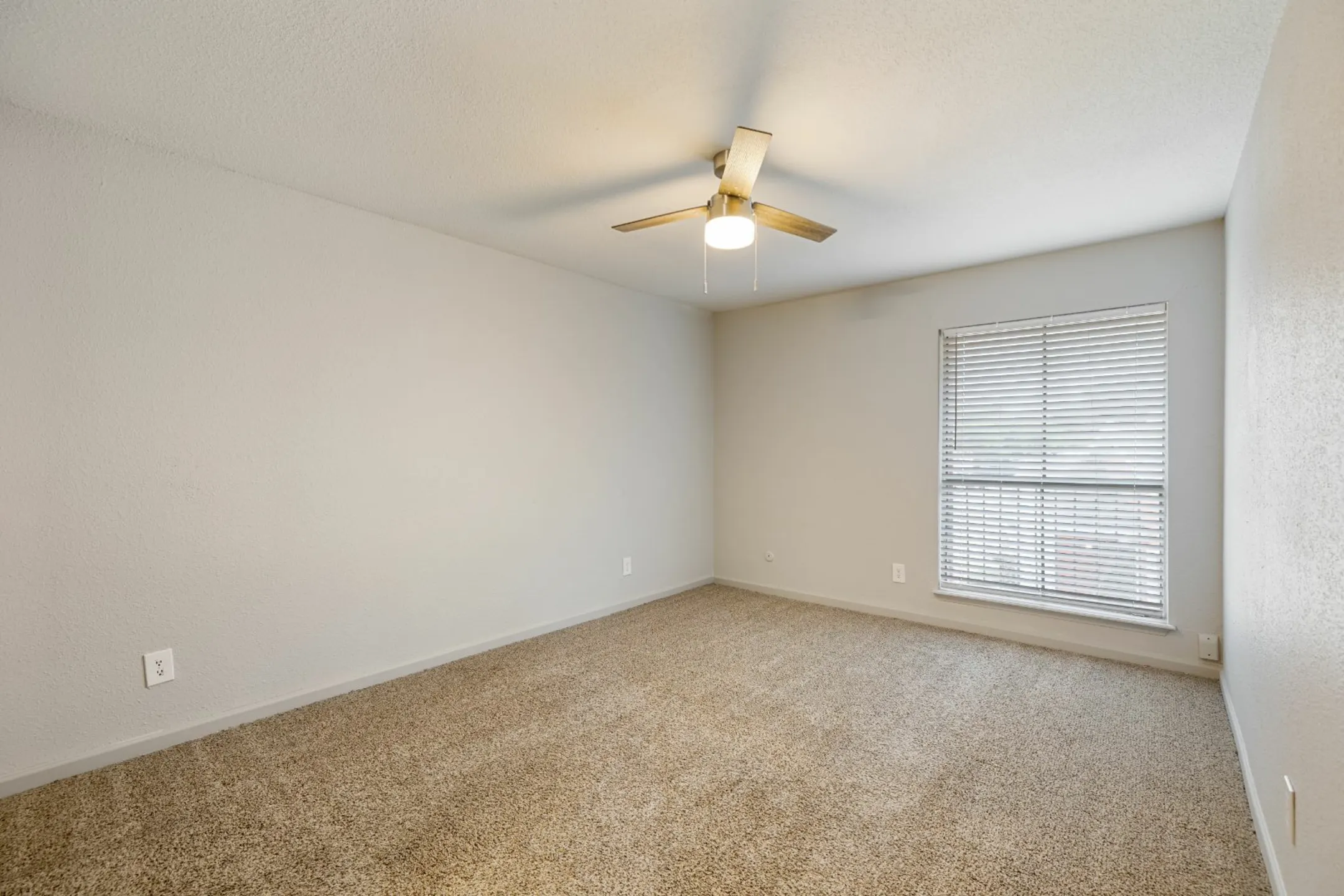 Urban Palms - 8701 Town Park Dr | Houston, TX Apartments for Rent | Rent.