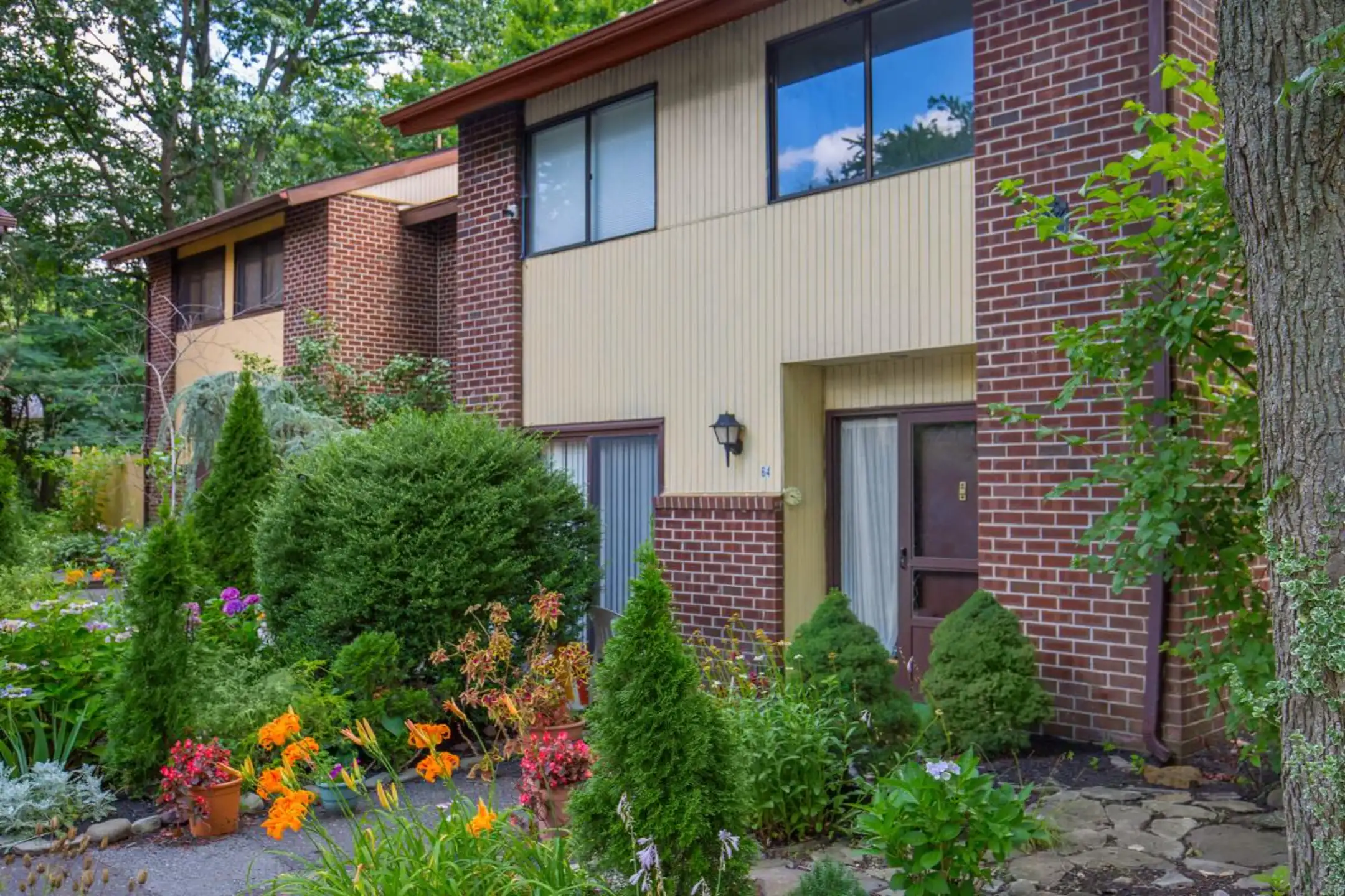 Narraticon Apartments Woodbury, NJ 08096