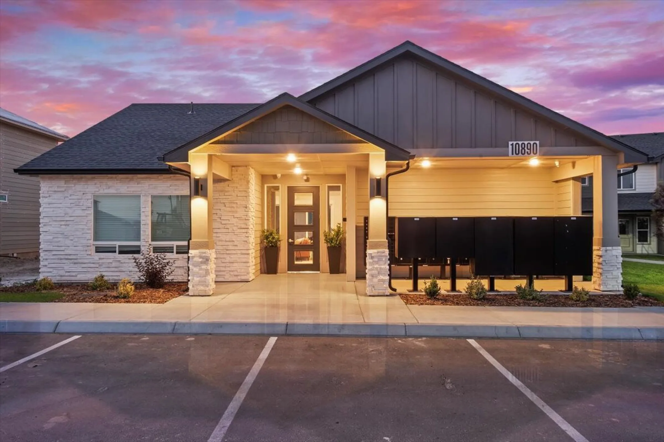 Breckenridge Apartments 10952 Ustick Road Nampa, ID Apartments for