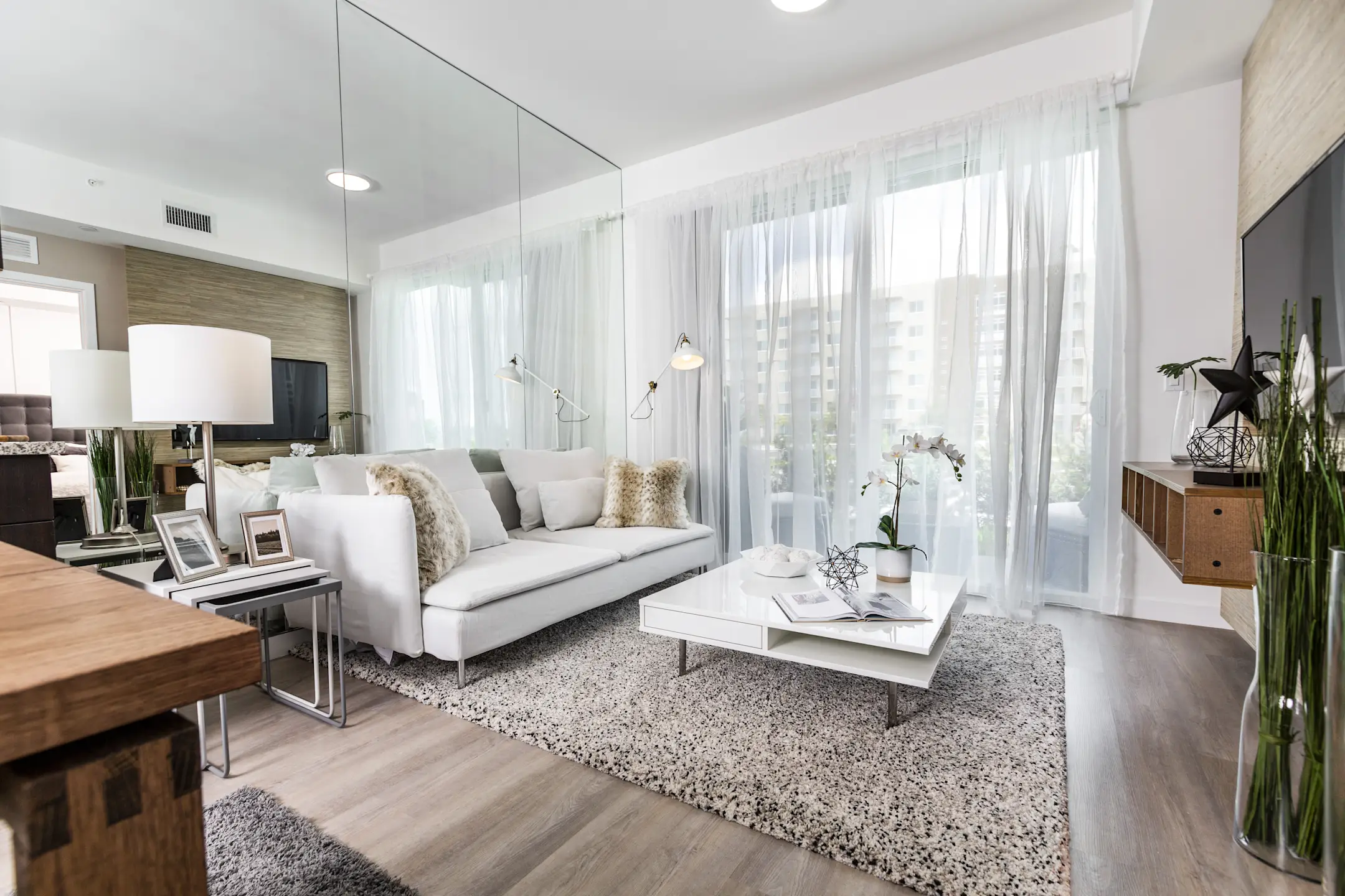 Resia Hutto Square Apartments Hutto, TX 78634