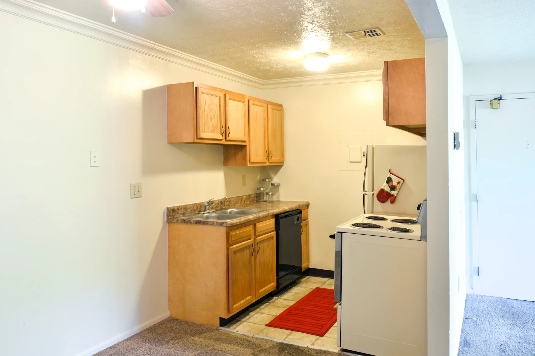 Anderson Square Apartments 1100 King Louis Ct Cincinnati, OH