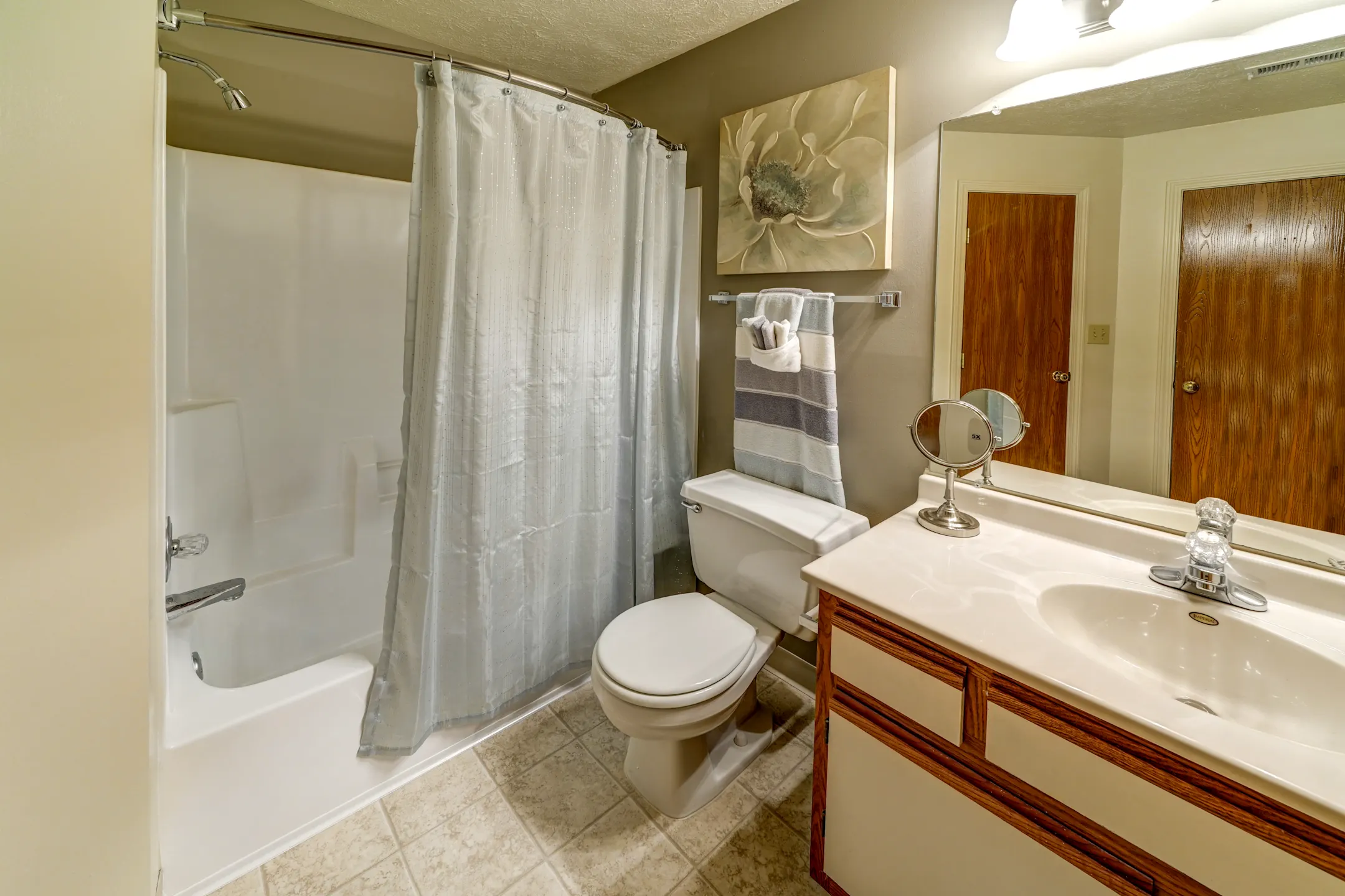 Sunlake Apartment Homes Apartments Fishers, IN 46038