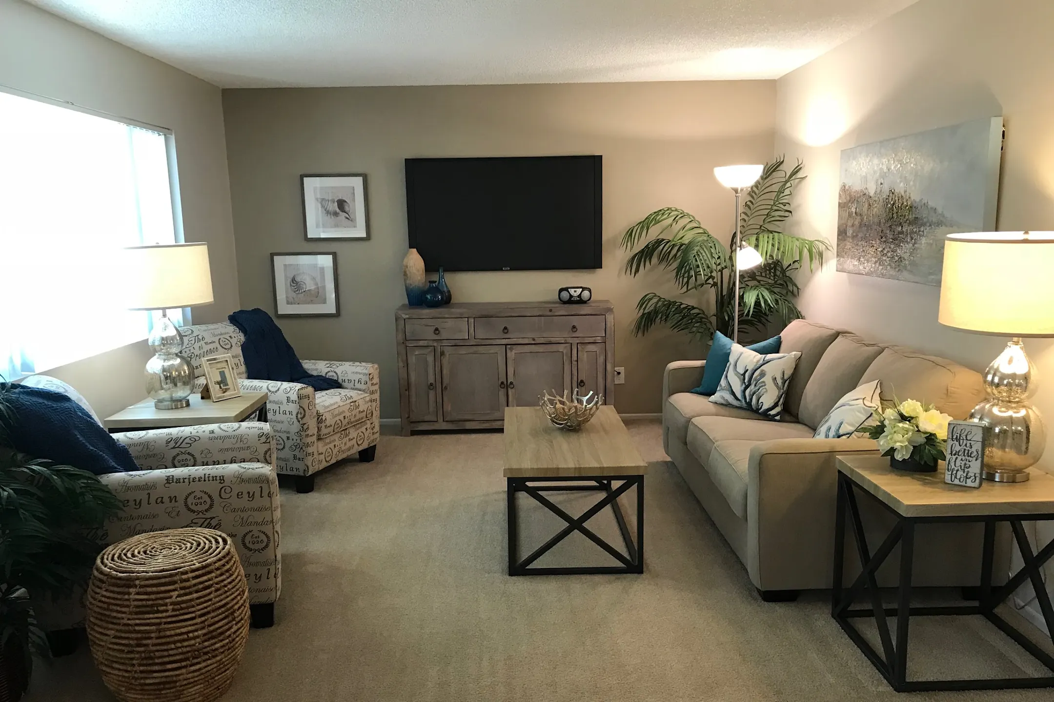 Living Room - Casa De Jerardo - Riverside, CA