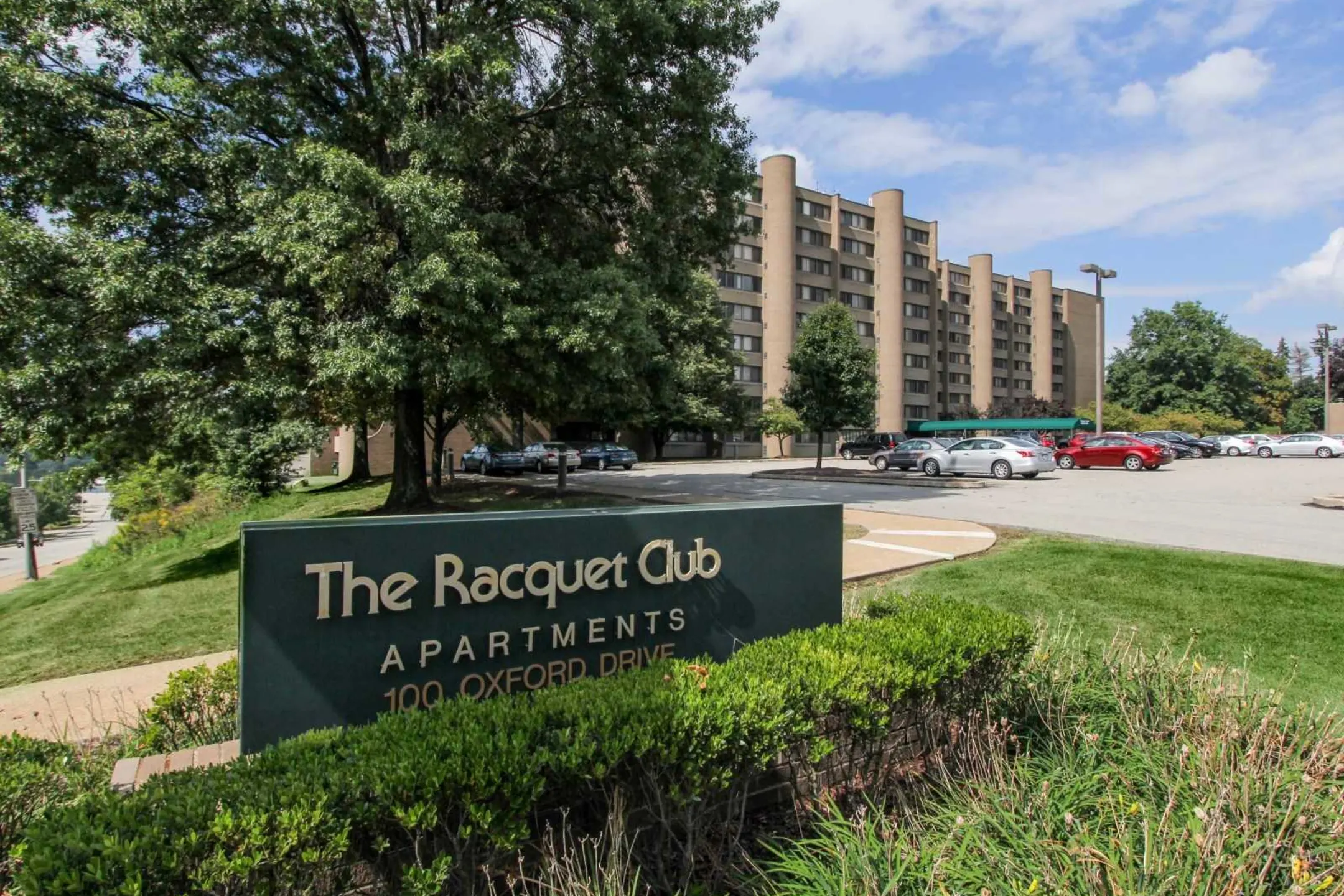 Community Signage - Racquet Club Apartments - Monroeville, PA