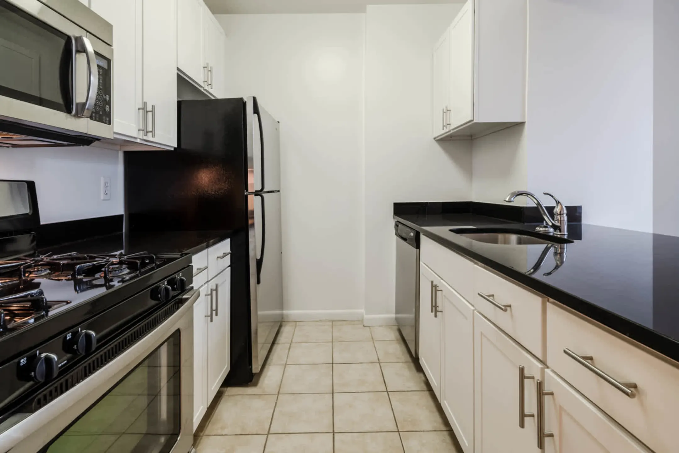 71 Broadway Apartments - New York, NY 10006