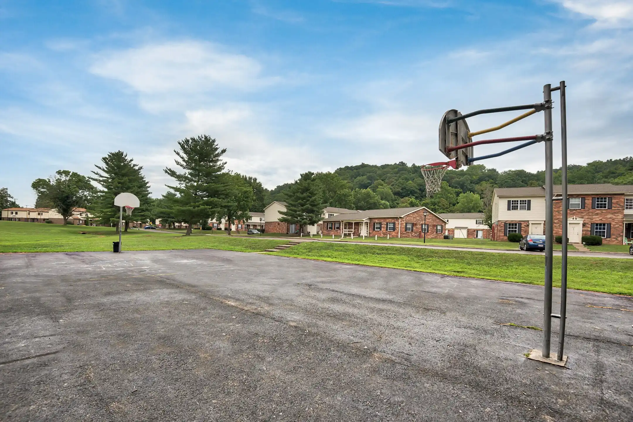 Pleasant Valley Apartments Townhomes Point Pleasant, WV 25550