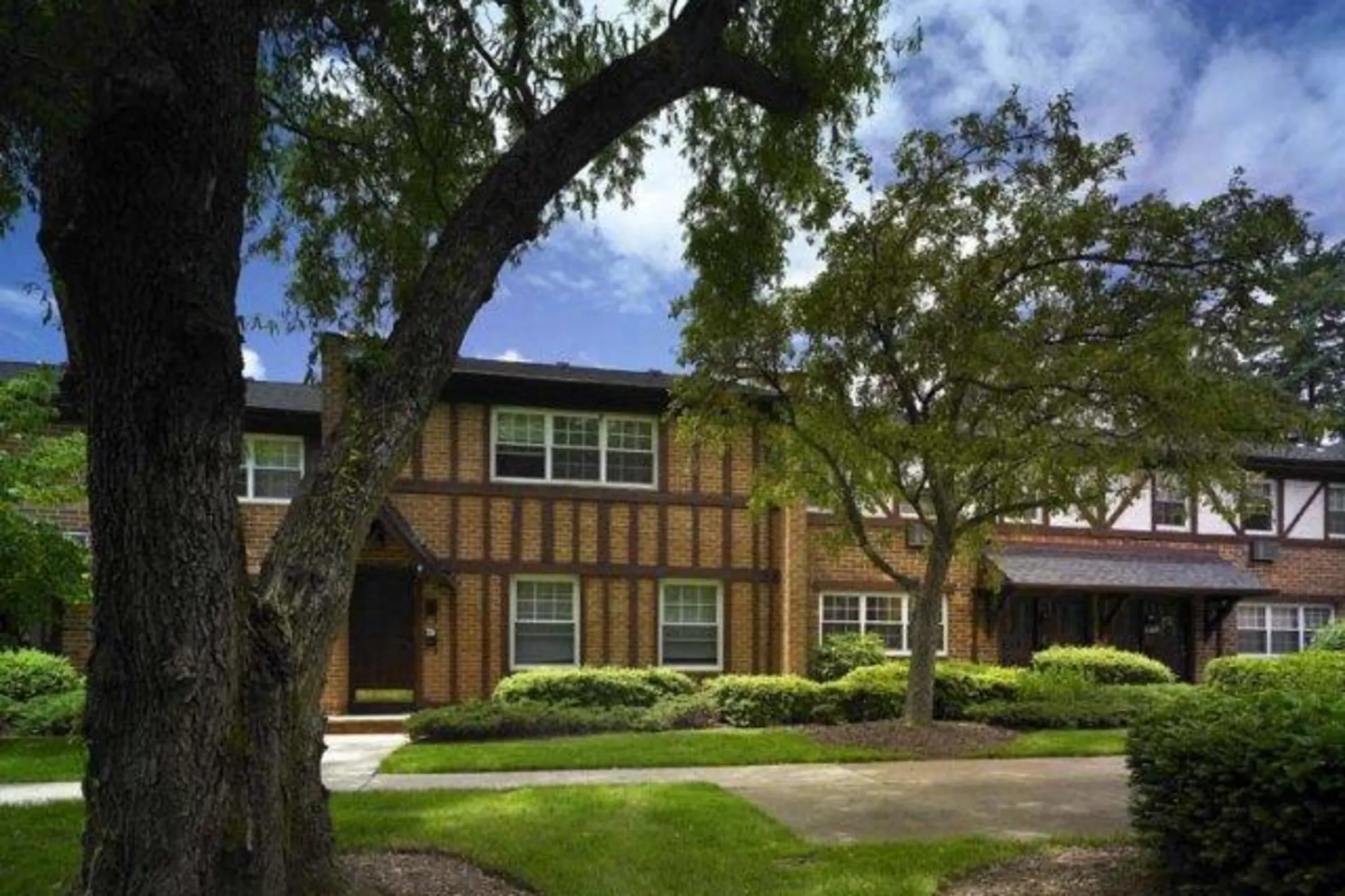 Gateways At Randolph 44 Center Grove Rd Randolph, NJ Apartments for