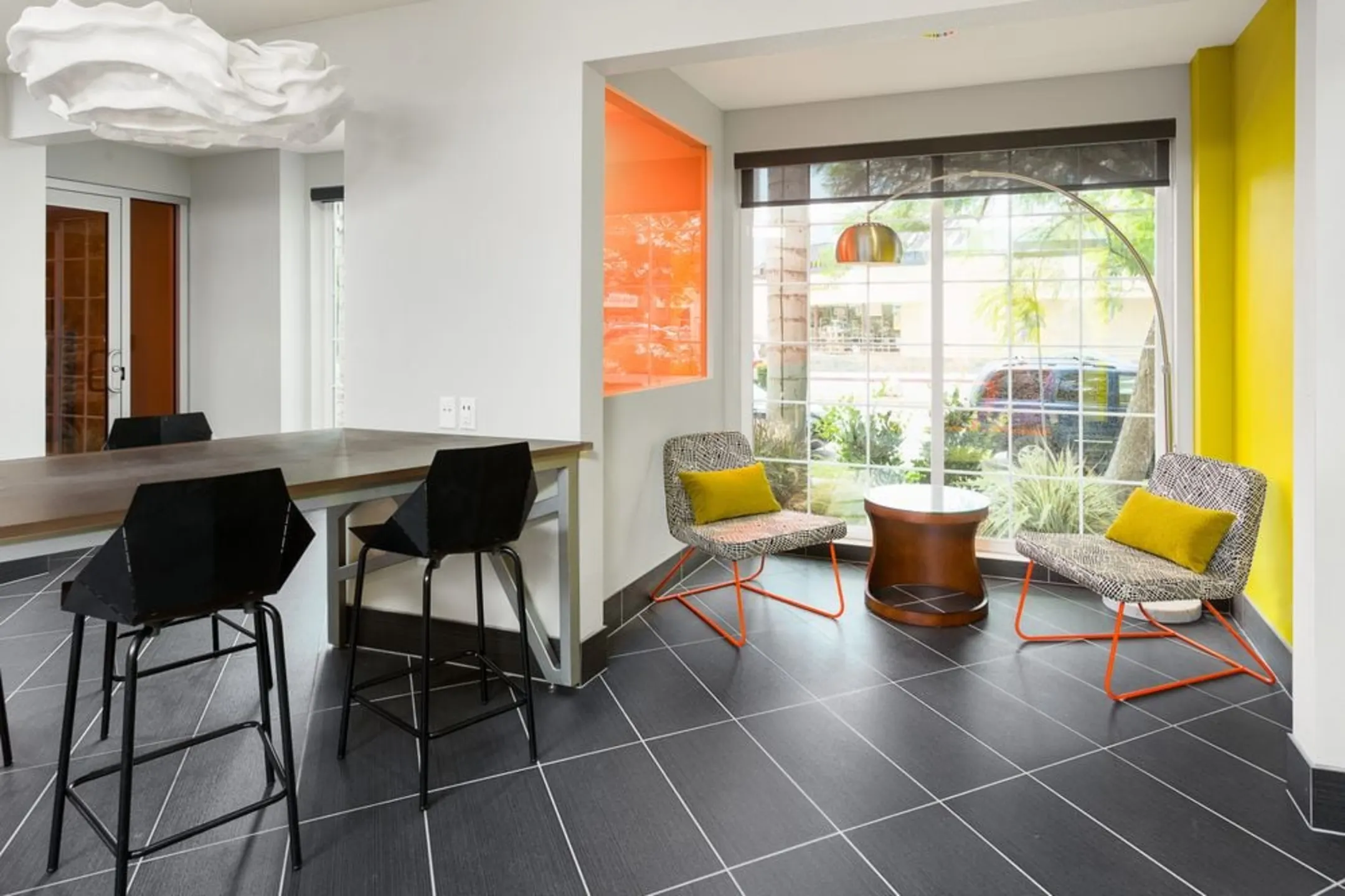 AVA Burbank Apartments Burbank, CA 91505