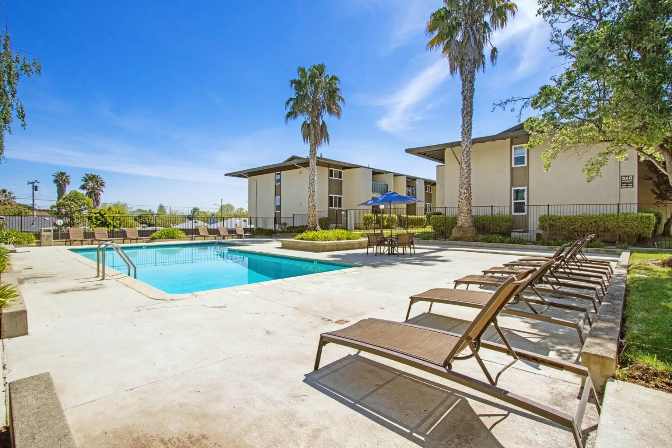Pool - Crestview Apartments - Belmont, CA