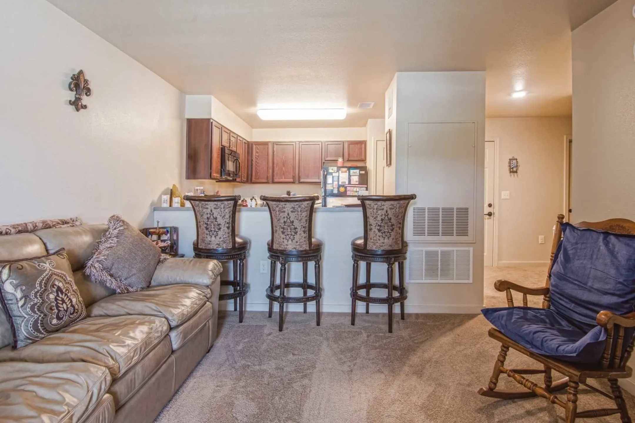 Hooper Springs Apartments - Baton Rouge, LA 70811