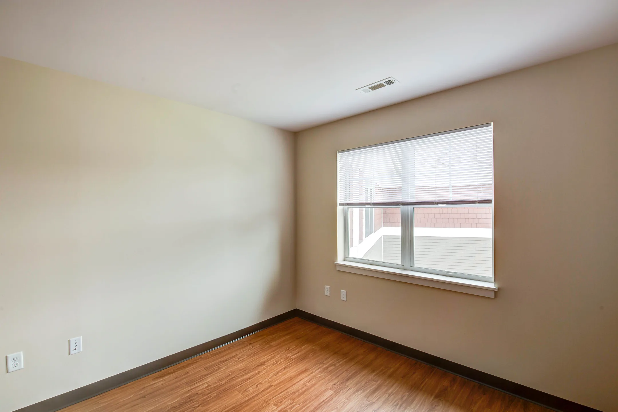 Chelmsford Woods Residences 261 Littleton Rd Chelmsford, MA