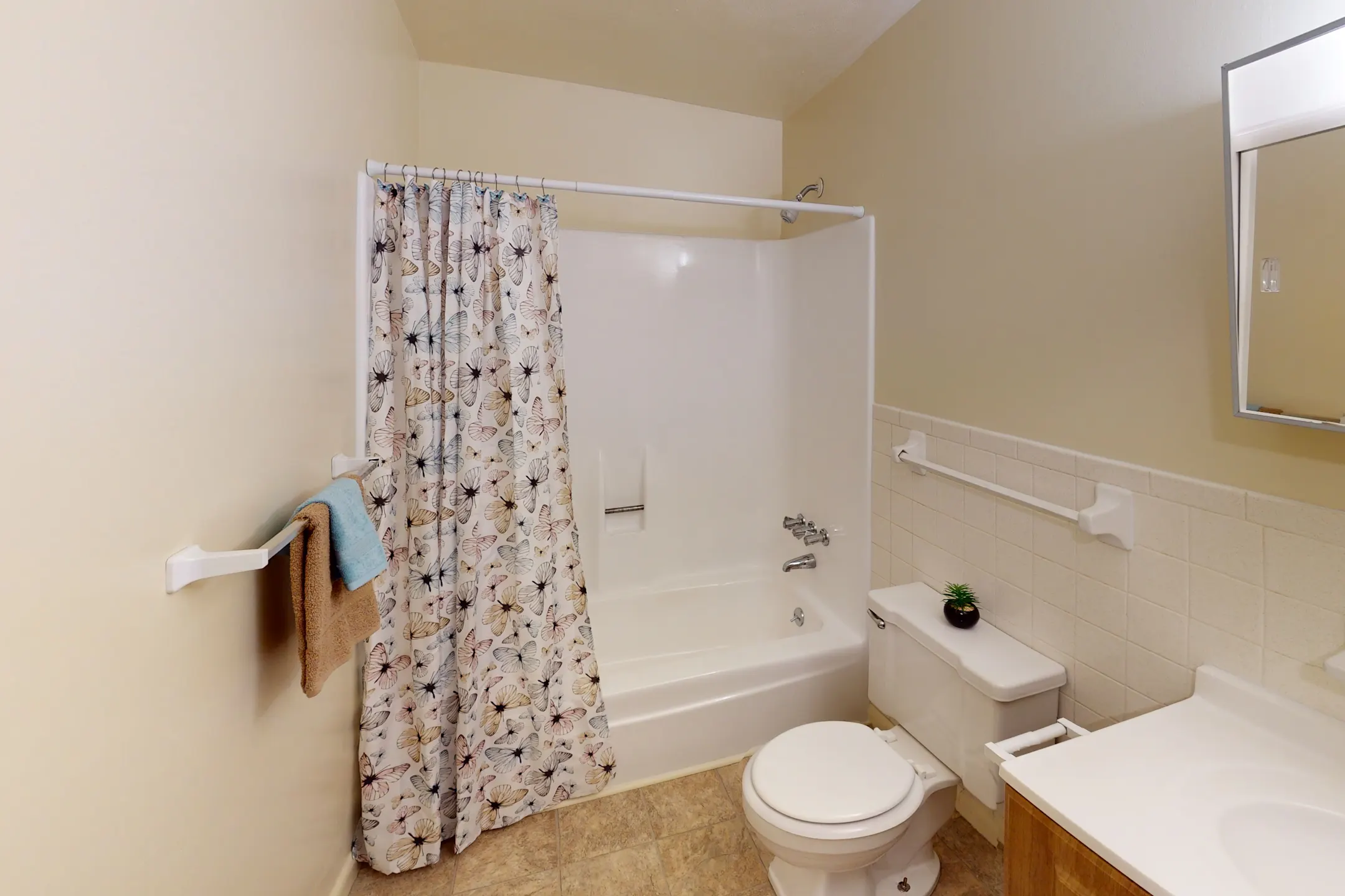 Chili Commons 1 Meadow Farm North Chili, NY Apartments for Rent Rent.