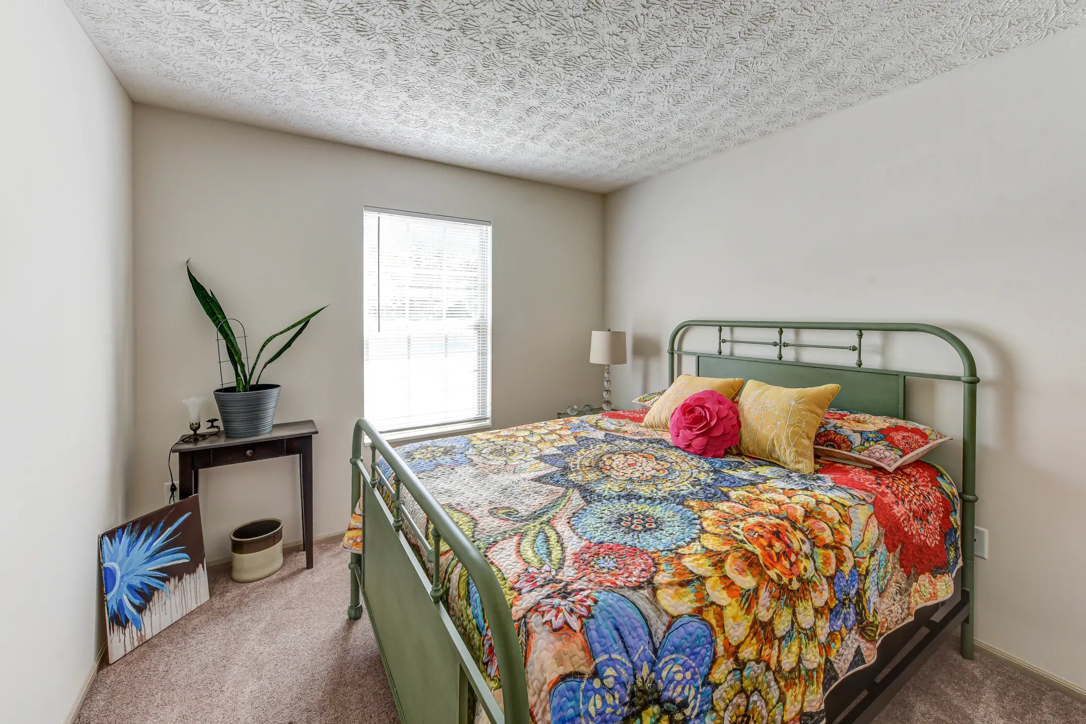 Bedroom - Ashland Eagleview Apartments - Ashland, OH