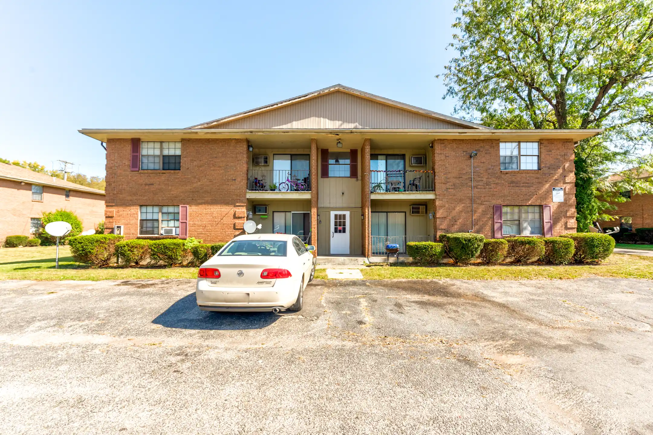 Trotwood Villas 421 North Broadway Street Trotwood, OH Apartments