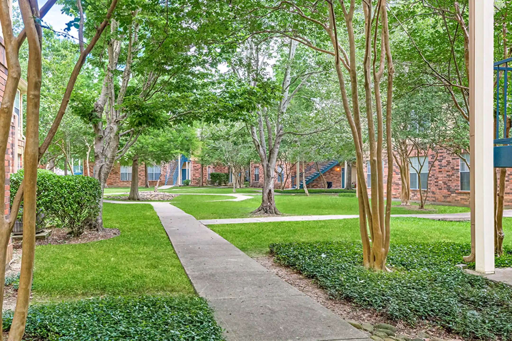 Spring Brook Apartment Homes Apartments Baton Rouge, LA 70817