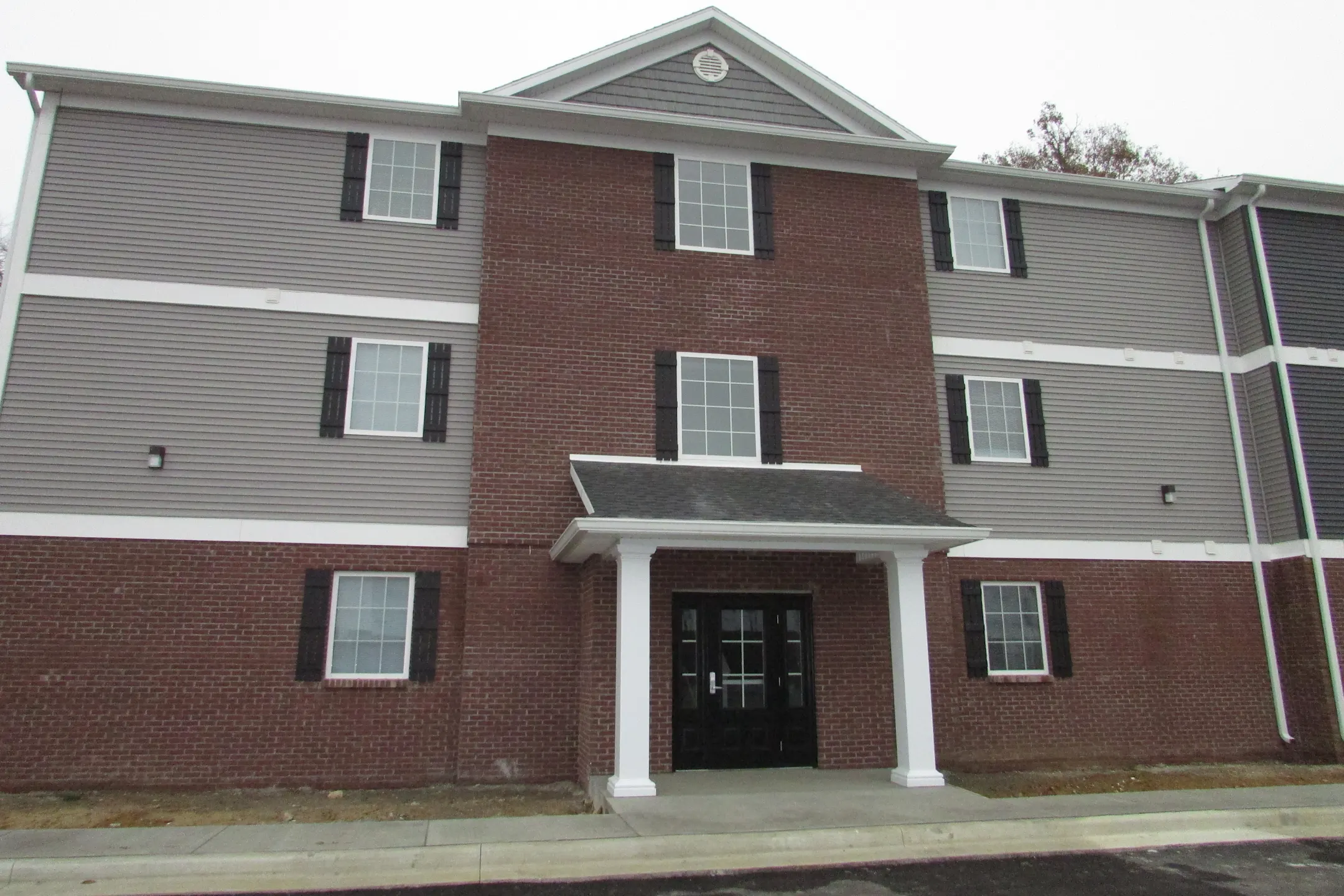 Train Station Apartments 48 West 800 South Fort Branch, IN