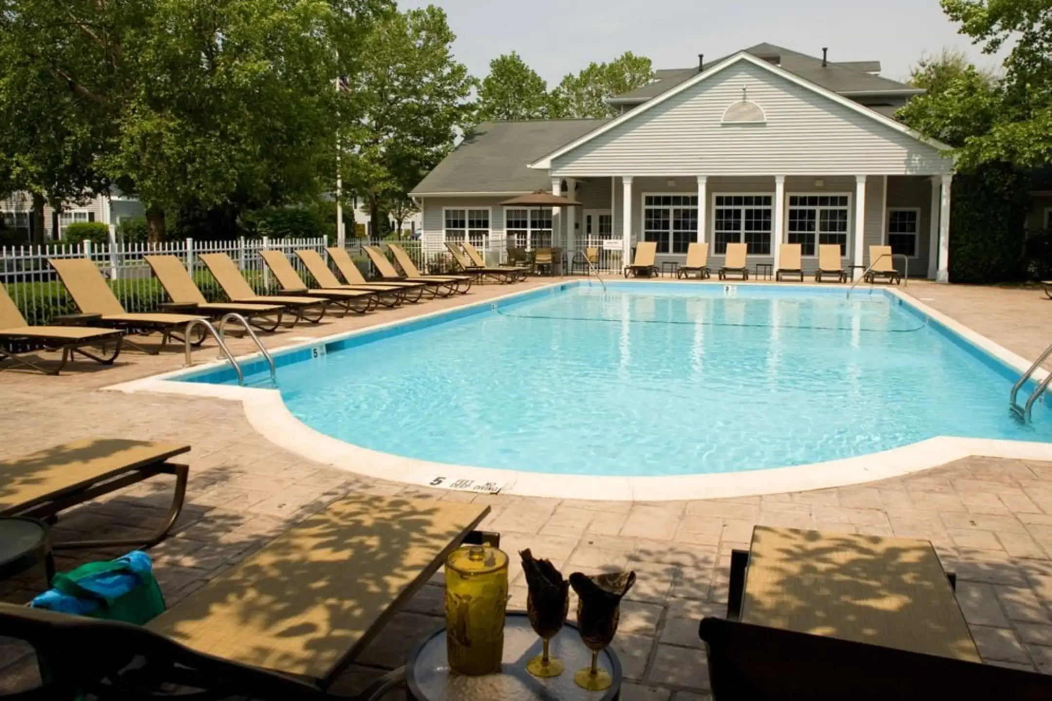 Avalon Commons 313 Avalon Cir Smithtown, NY Apartments for Rent Rent.