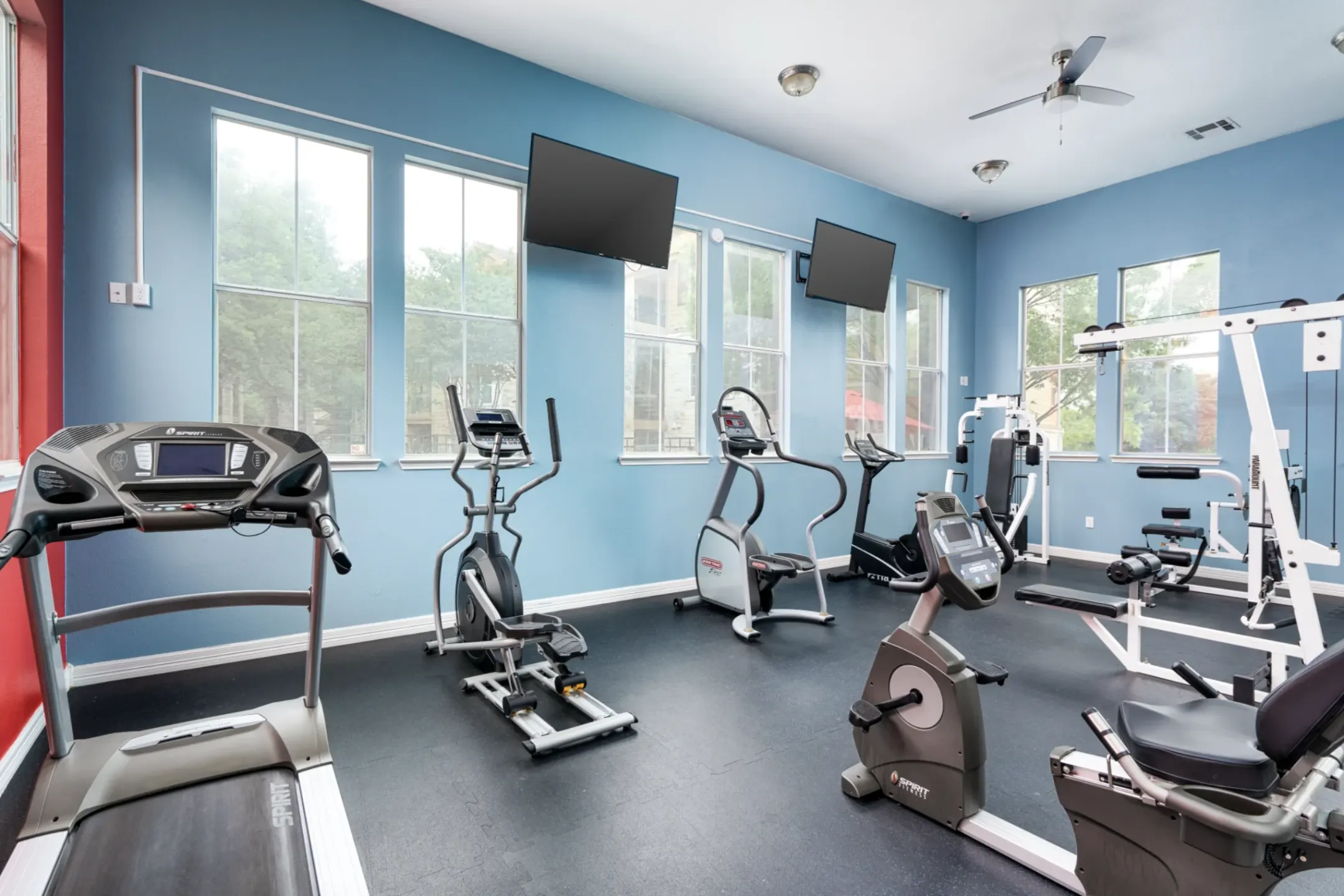 Fitness Weight Room - SoCo Park Apartments - Austin, TX