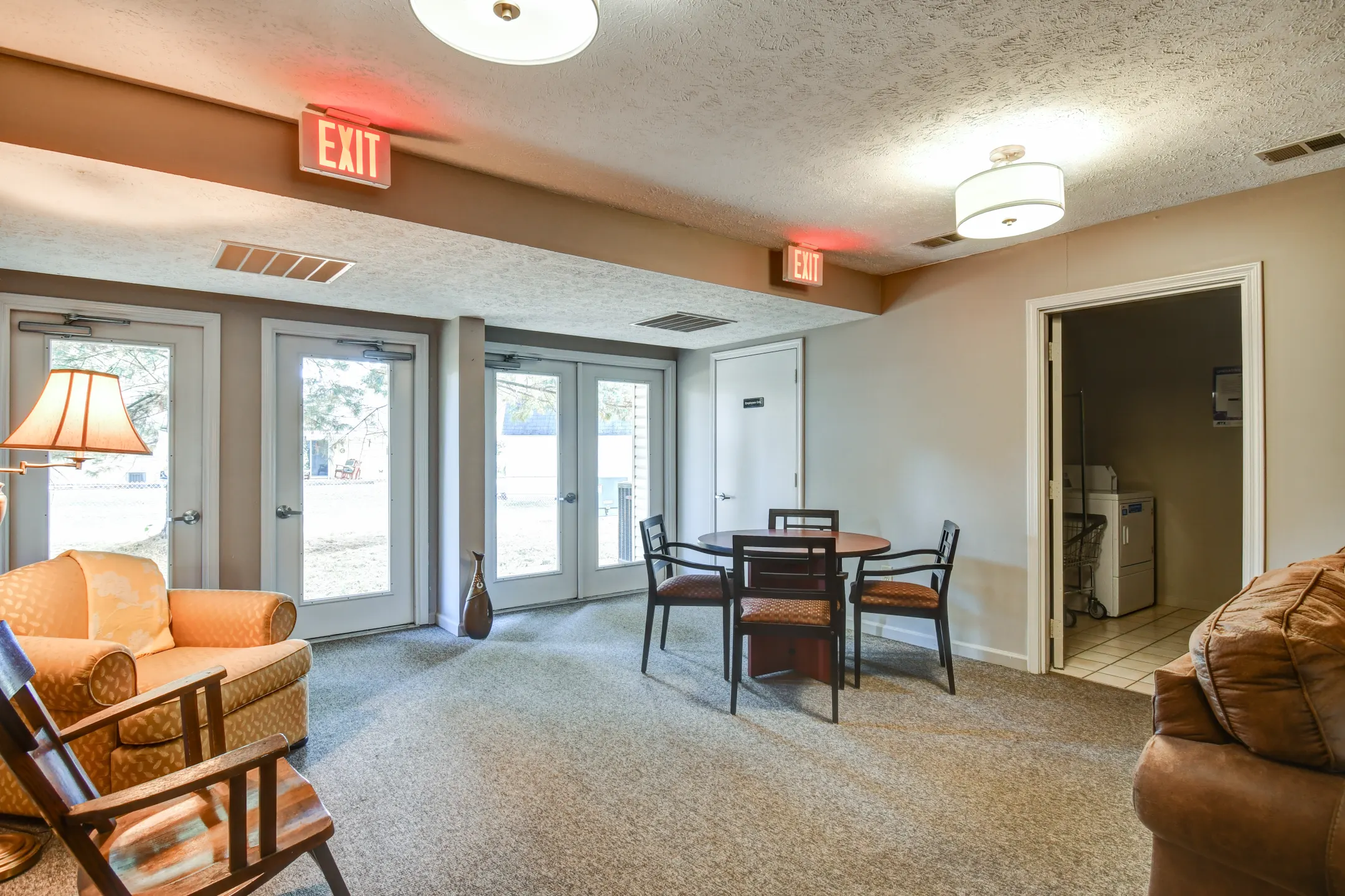 Hickory Knoll Apartments 5514 Arbor Dr Anderson, IN Apartments for