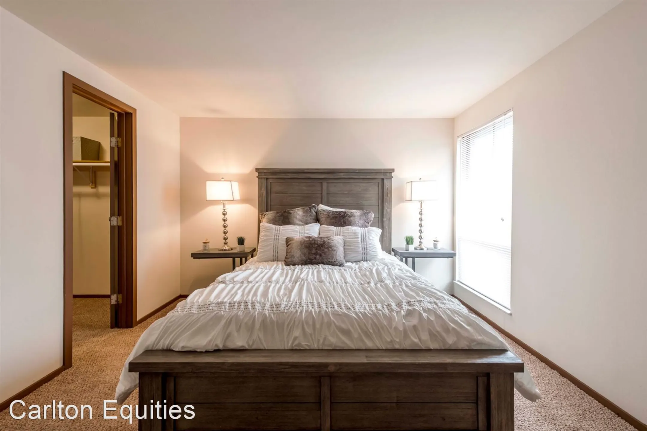 Bedroom - Estates on Main - Columbus, OH