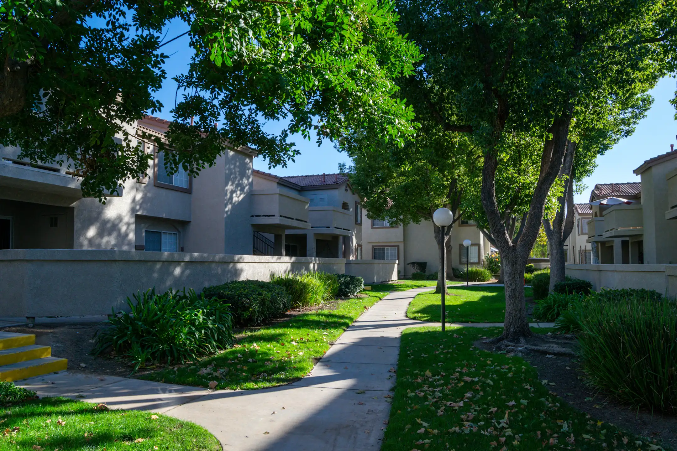 Spruce Village Apartments Riverside, CA 92507