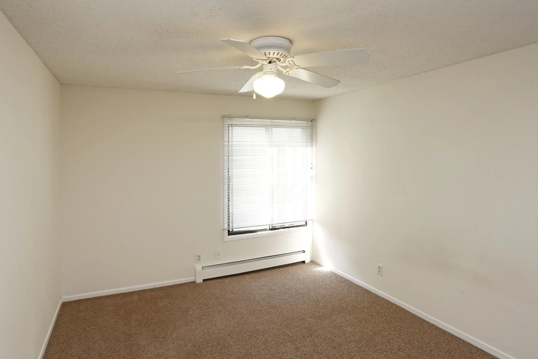 Granite Place Apartments Eden Prairie, MN 55344