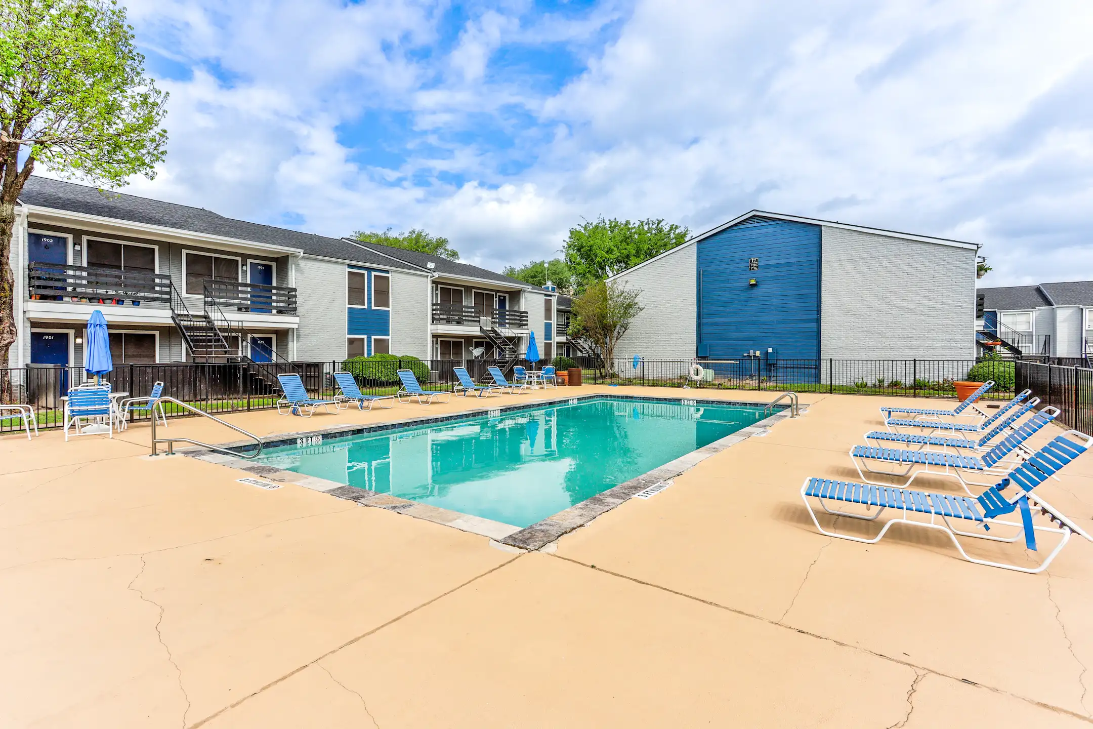 Pool - Shadow Creek - Houston, TX