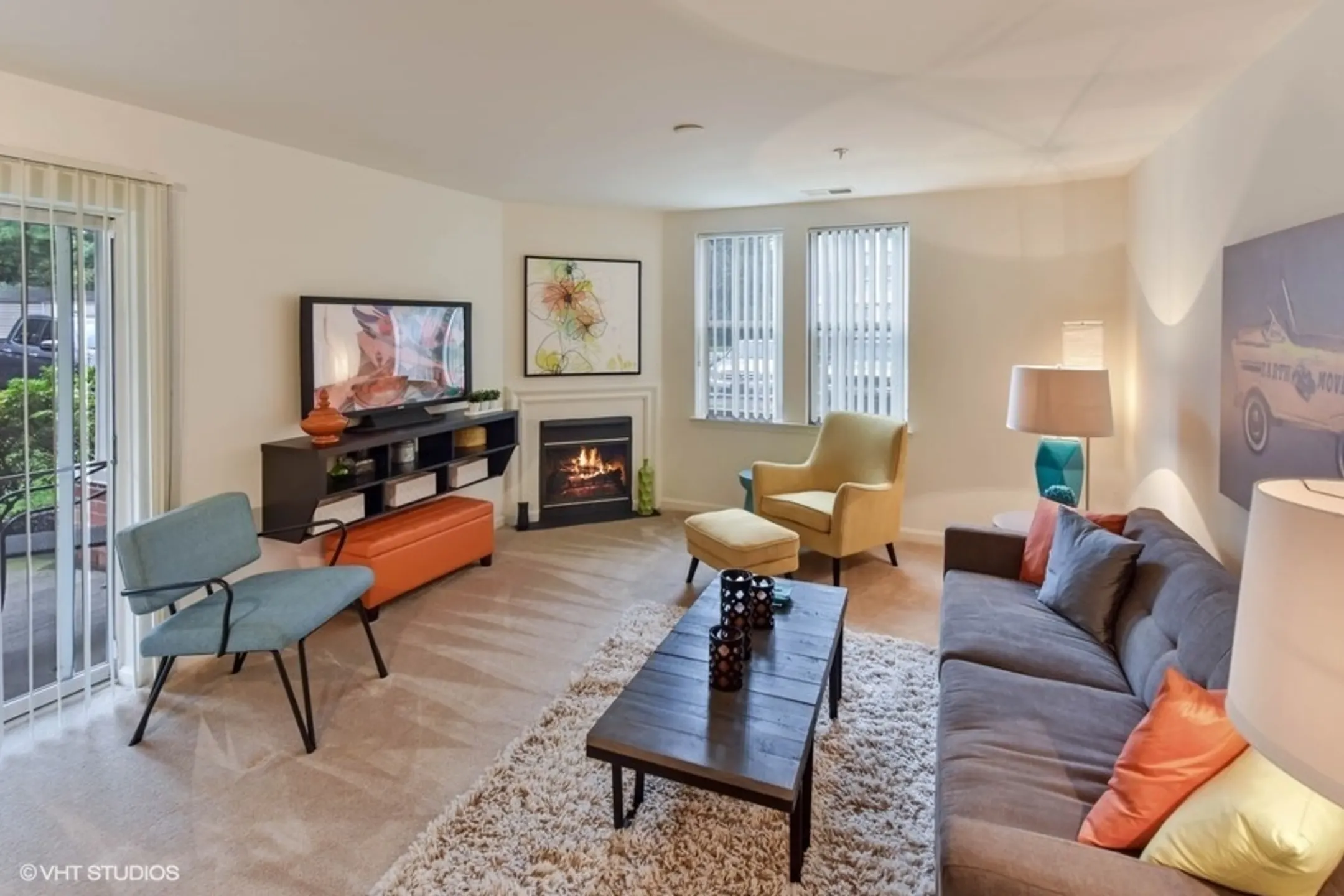 Living Room - Residences At The Manor - Frederick, MD