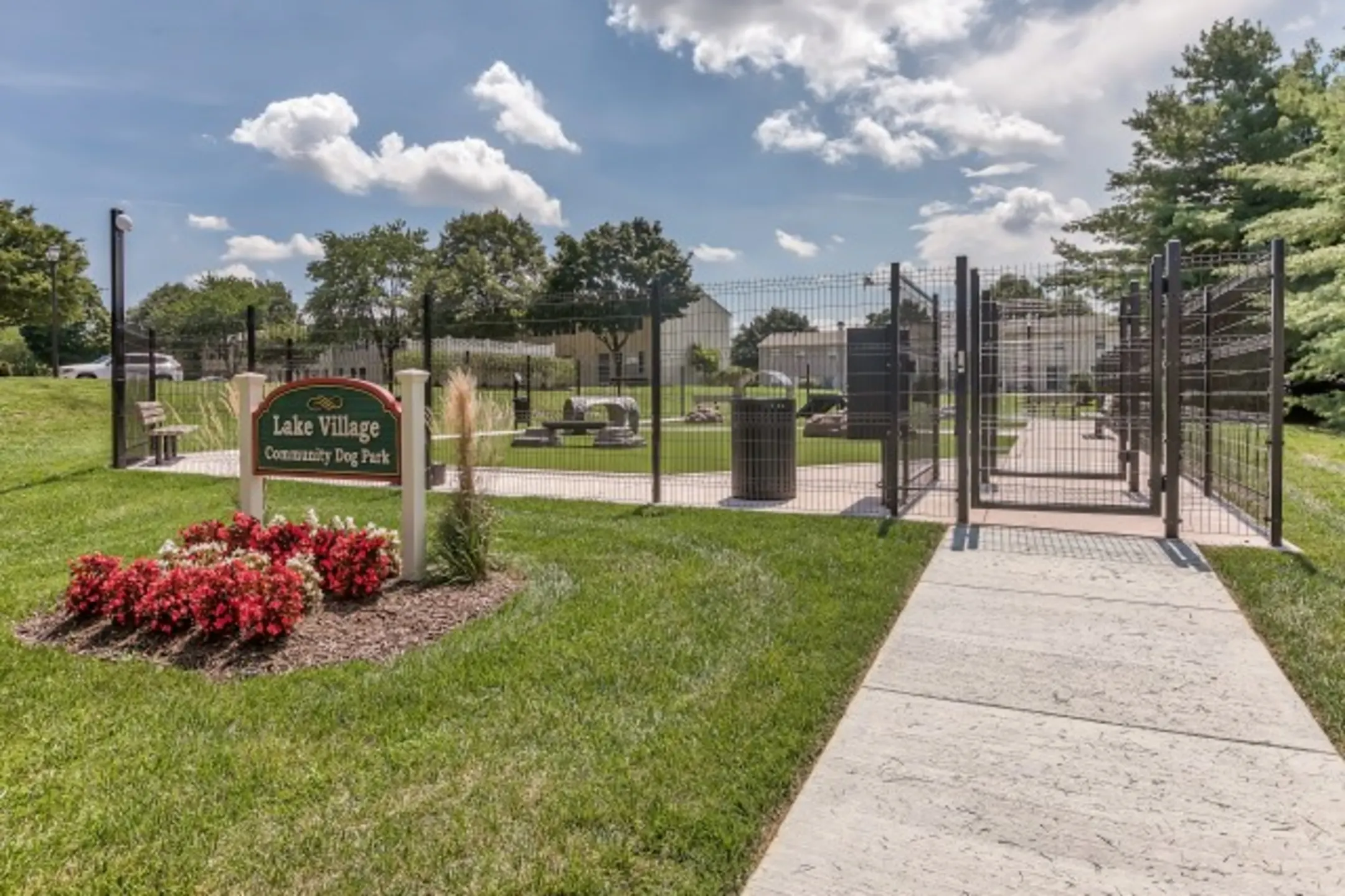 Lake Village Townhomes Apartments Severn, MD 21144
