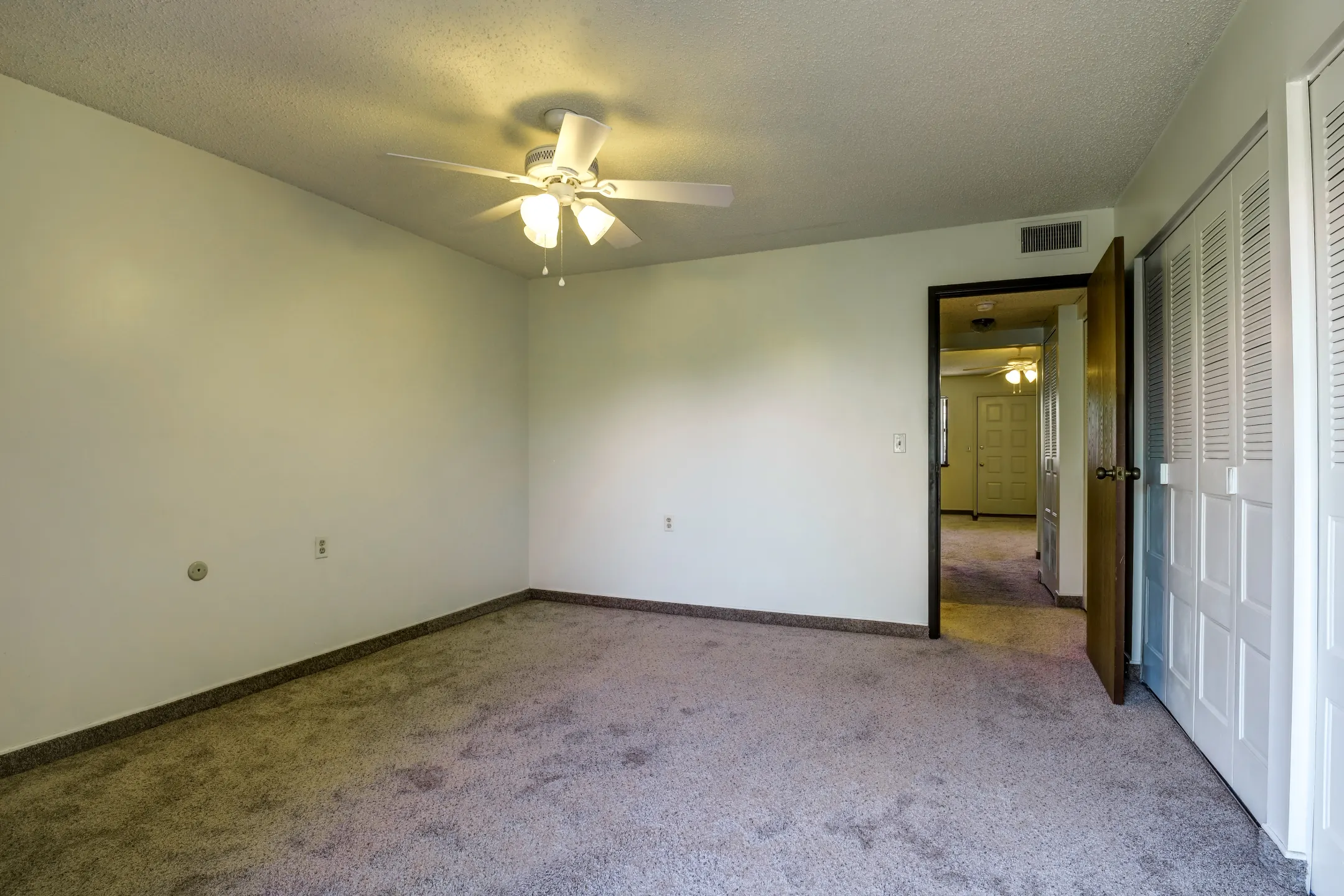 Maple Gardens Village - 10200 W Maple St | Wichita, KS Apartments for ...