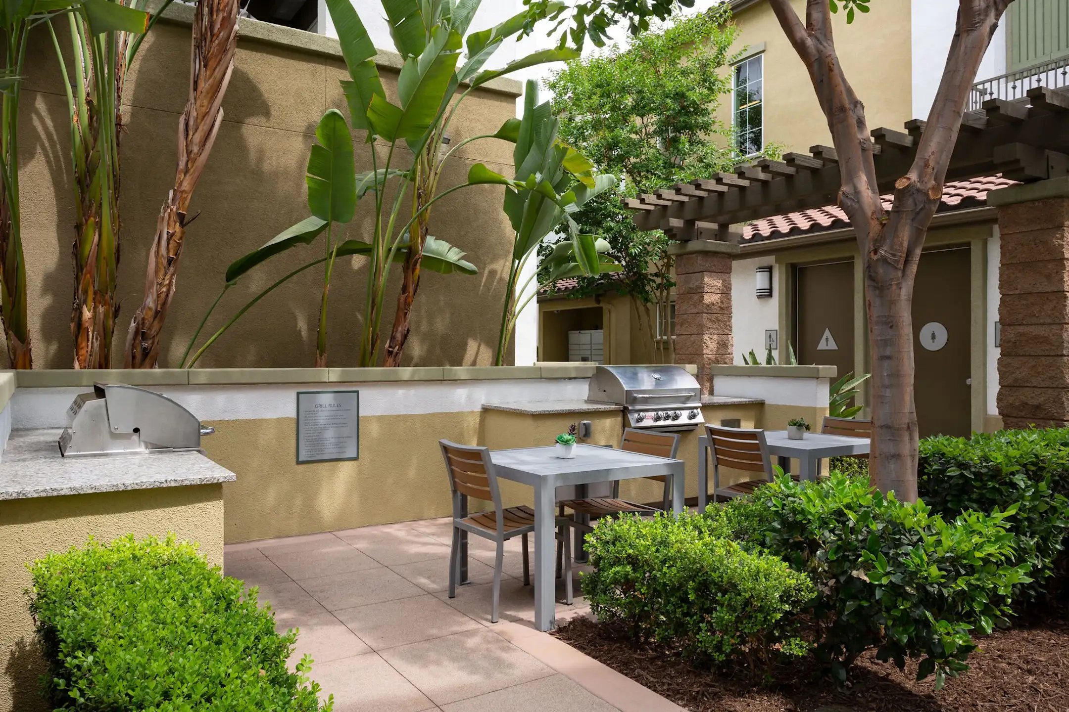 Miro Apartments Santa Fe Springs, CA 90670