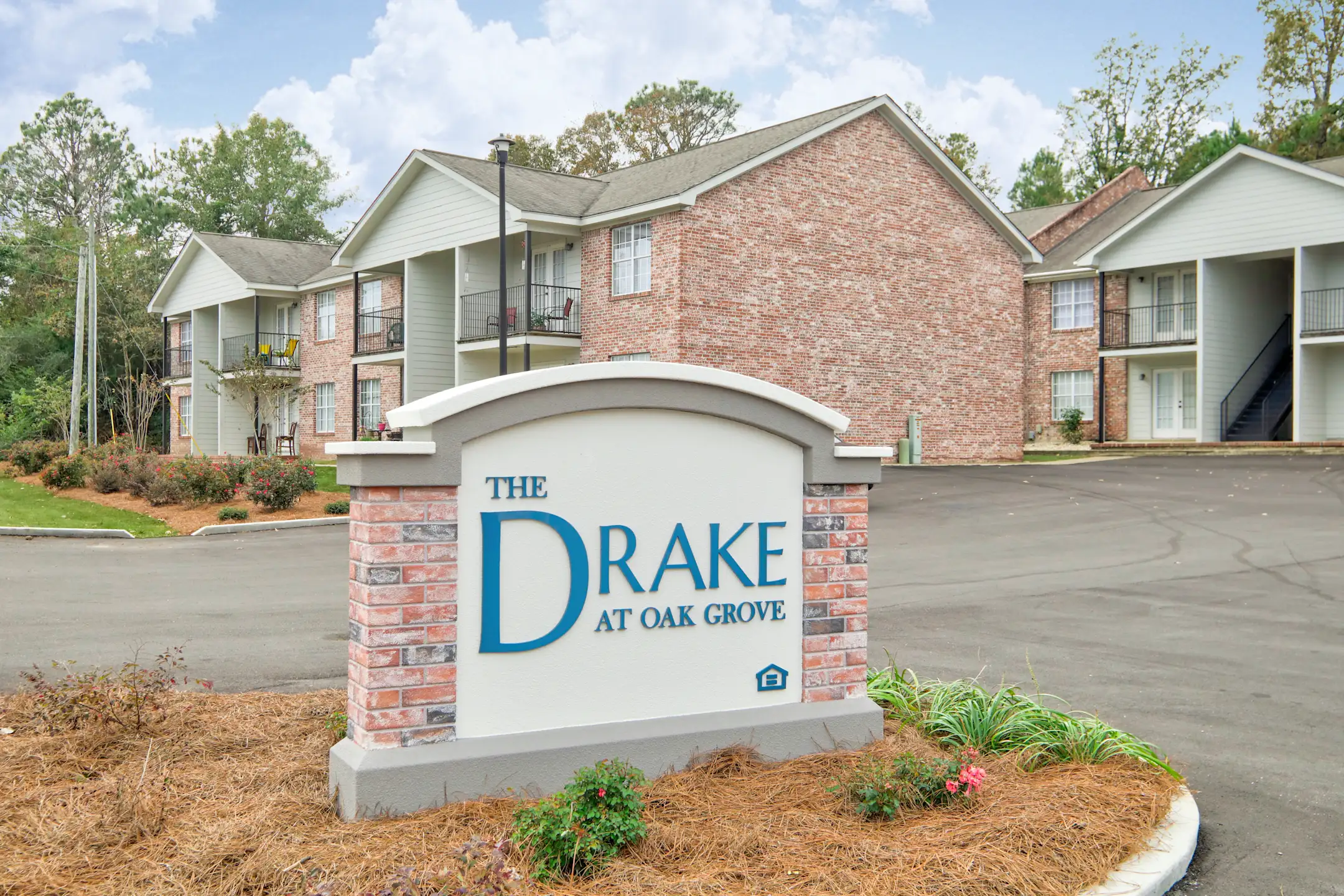 The Drake at Oak Grove Apartments Hattiesburg, MS 39402