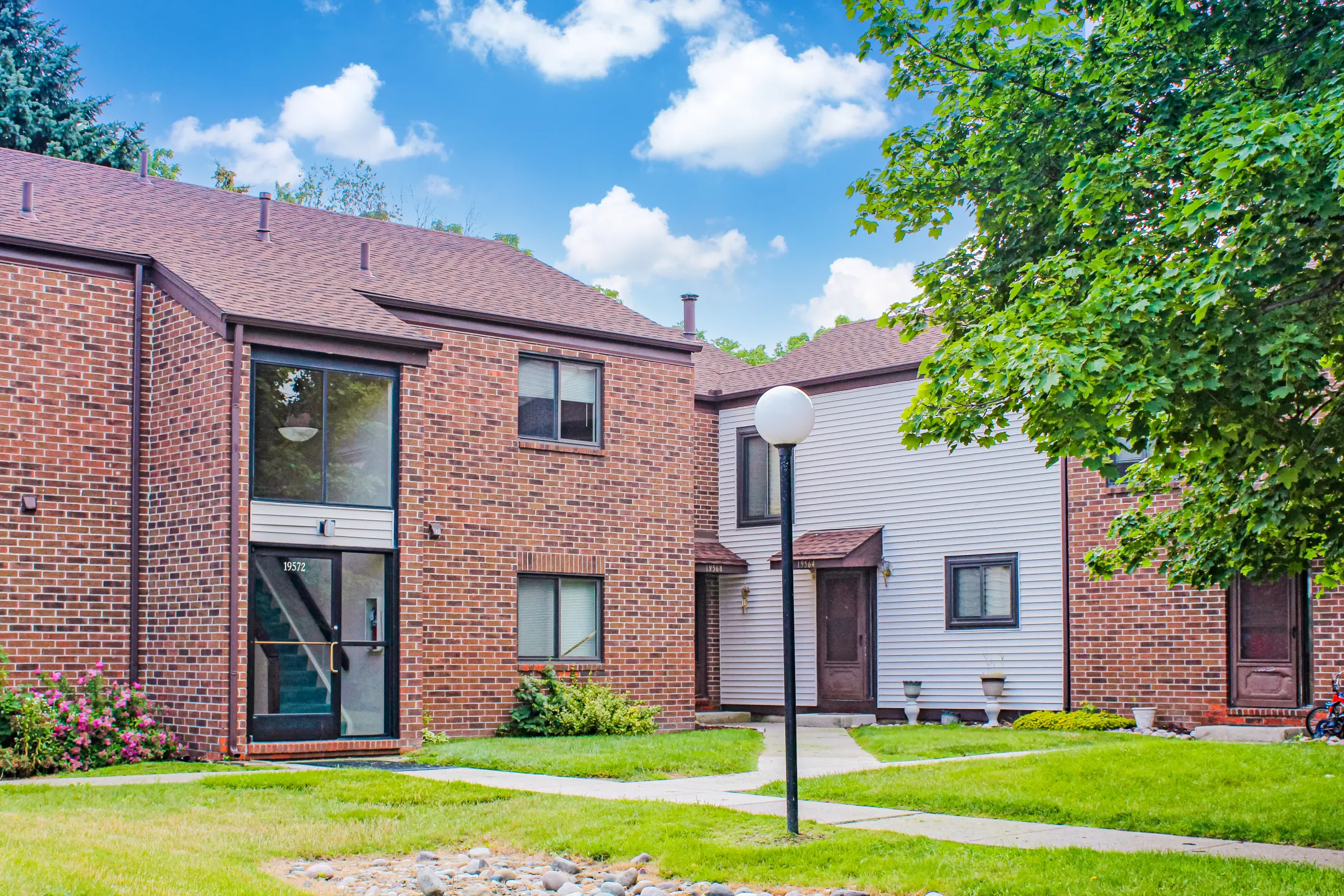 South Glen 19400 S Glen Blvd Brownstown, MI Apartments for Rent Rent.